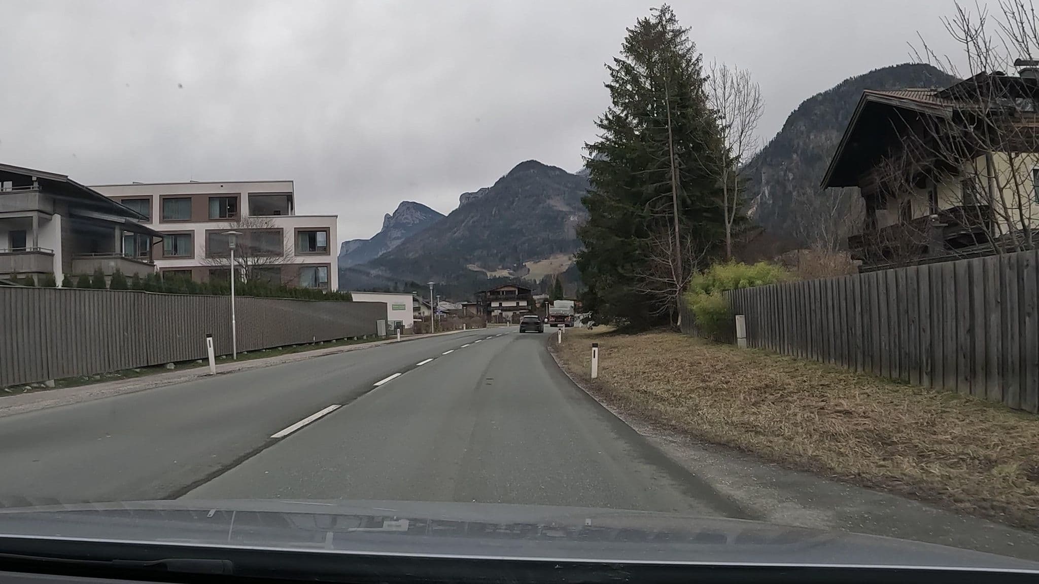 Street view near Knippschild Ferienwohnungen, Lofer — © stefanro74 (CC BY-SA · Mapillary)