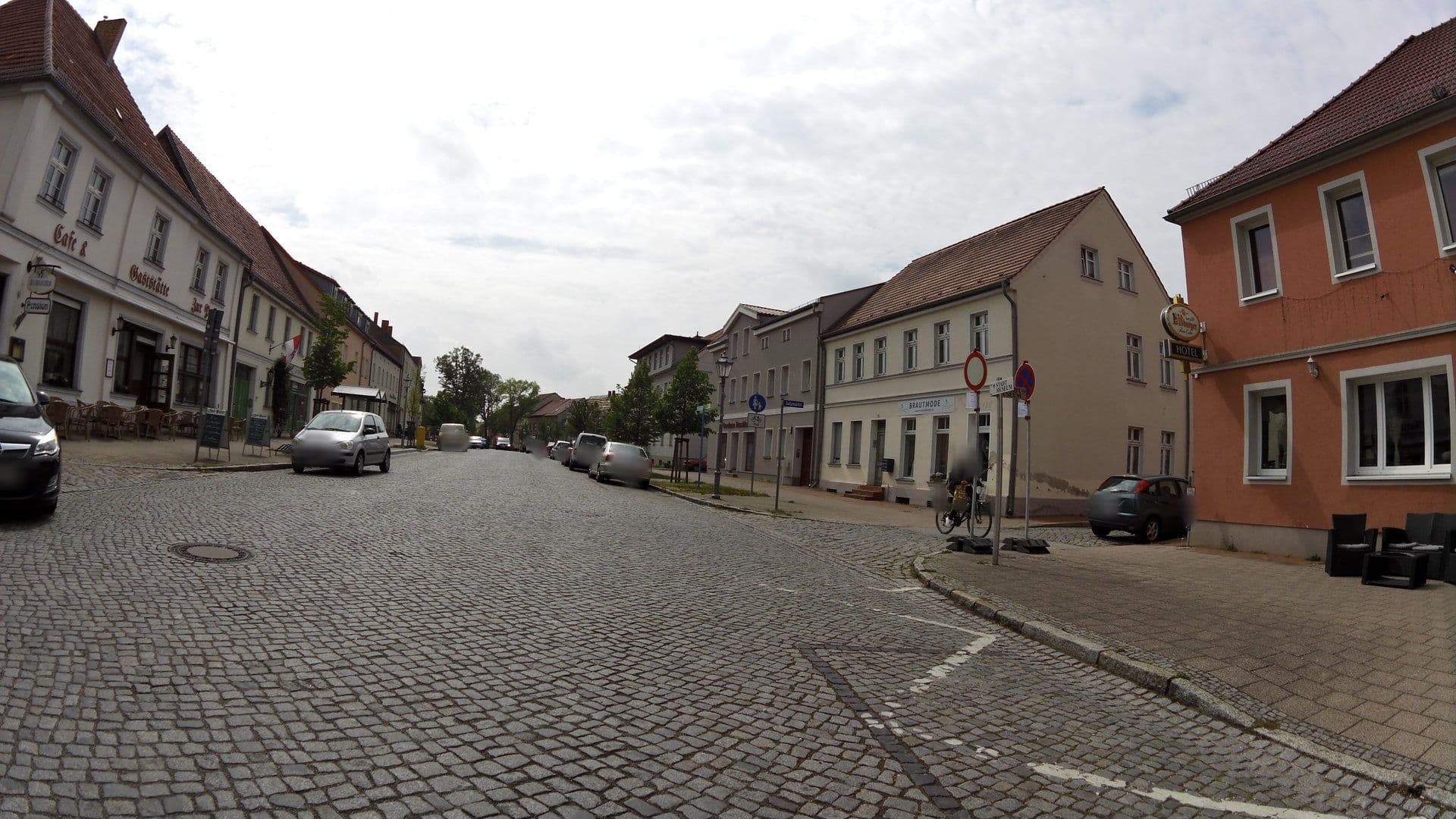 Street view near Hotel Flamingo, Mittenwalde — © moenk (CC BY-SA · Mapillary)