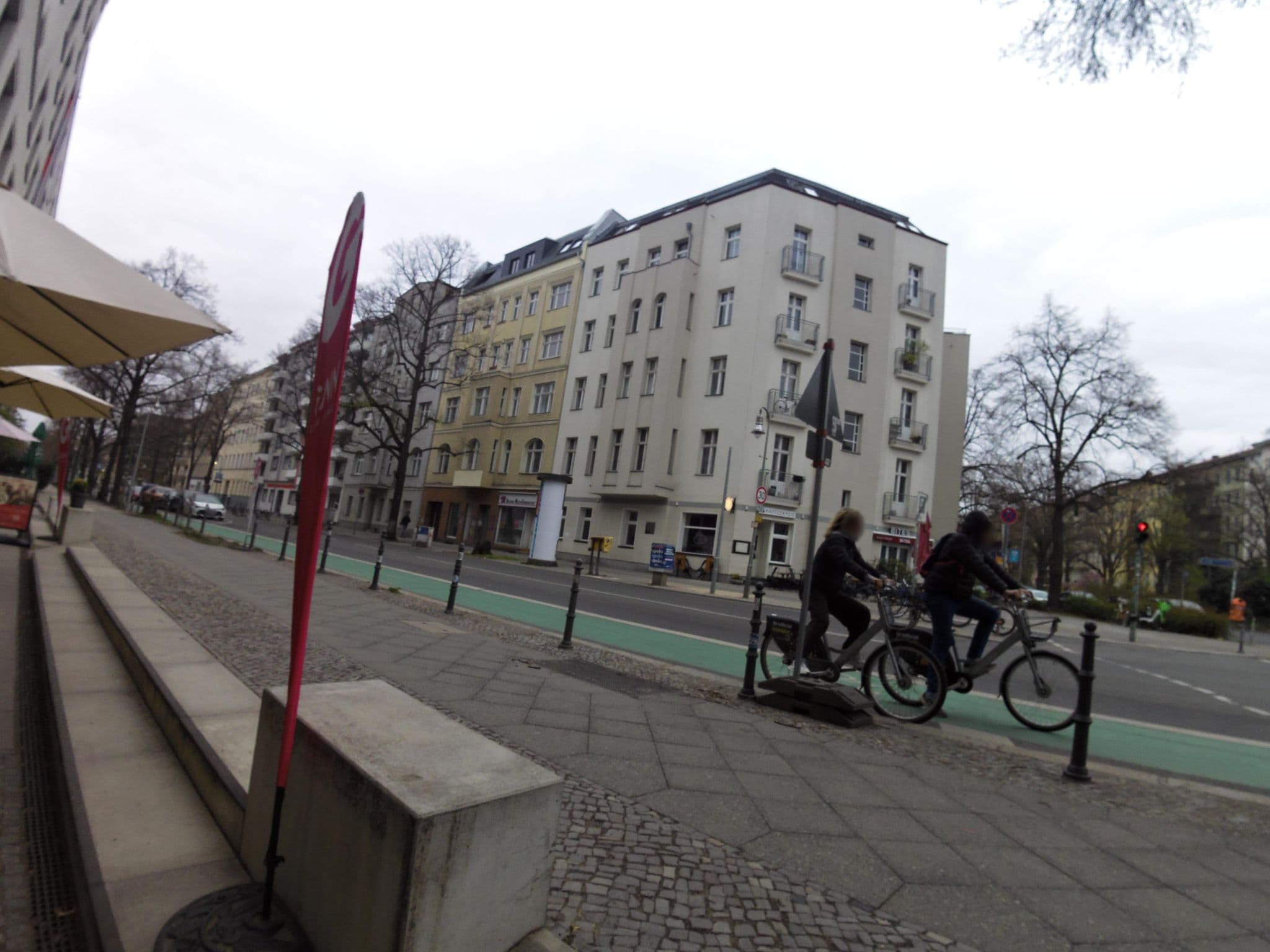 Street view near Ginn City & Lounge Yorck Berlin, Kreuzberg — © Ameba (CC BY-SA · Mapillary)