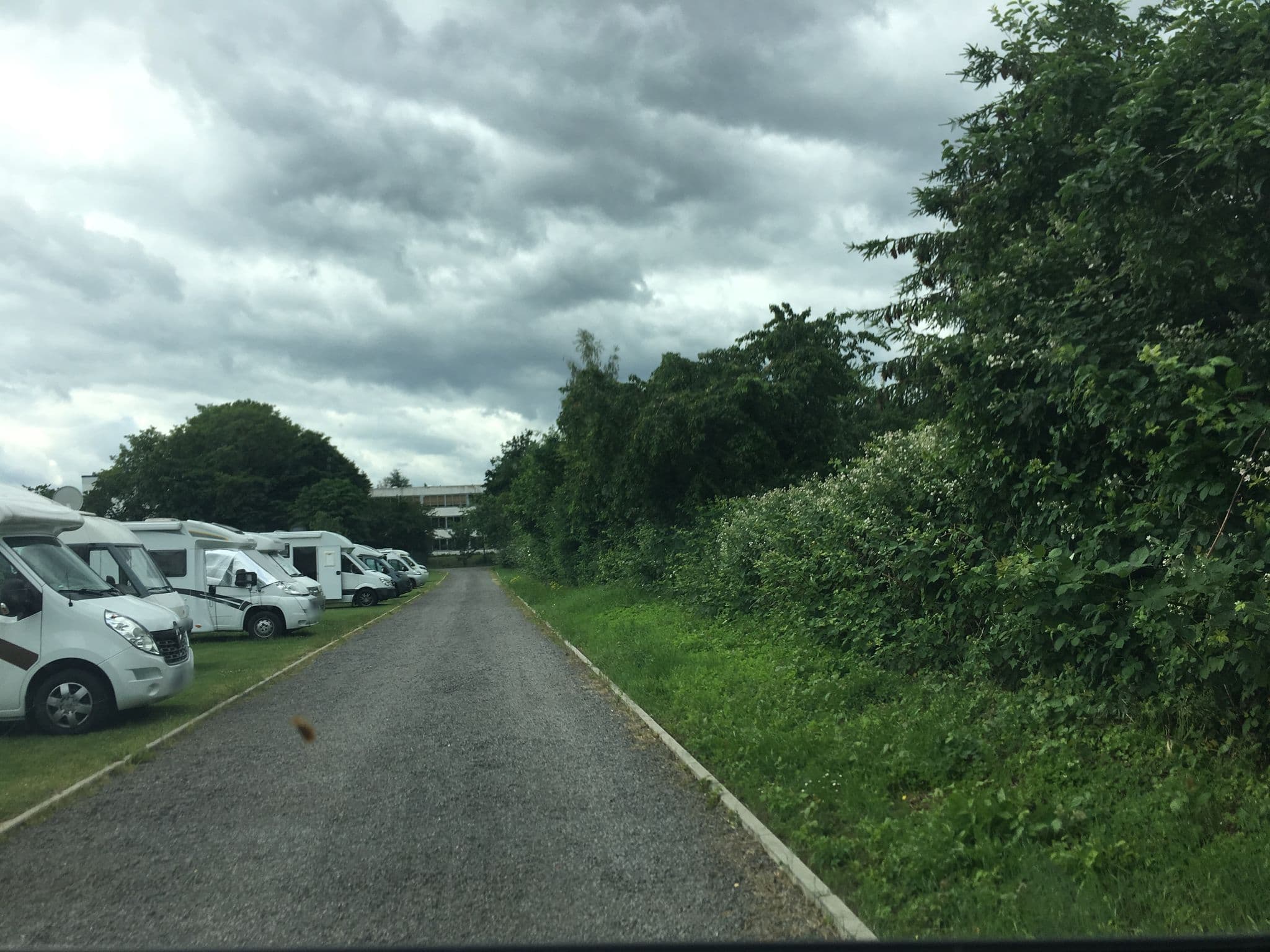 Street view near Wohnmobilhafen Goldene Meile, Erpel — © raymond (CC BY-SA · Mapillary)