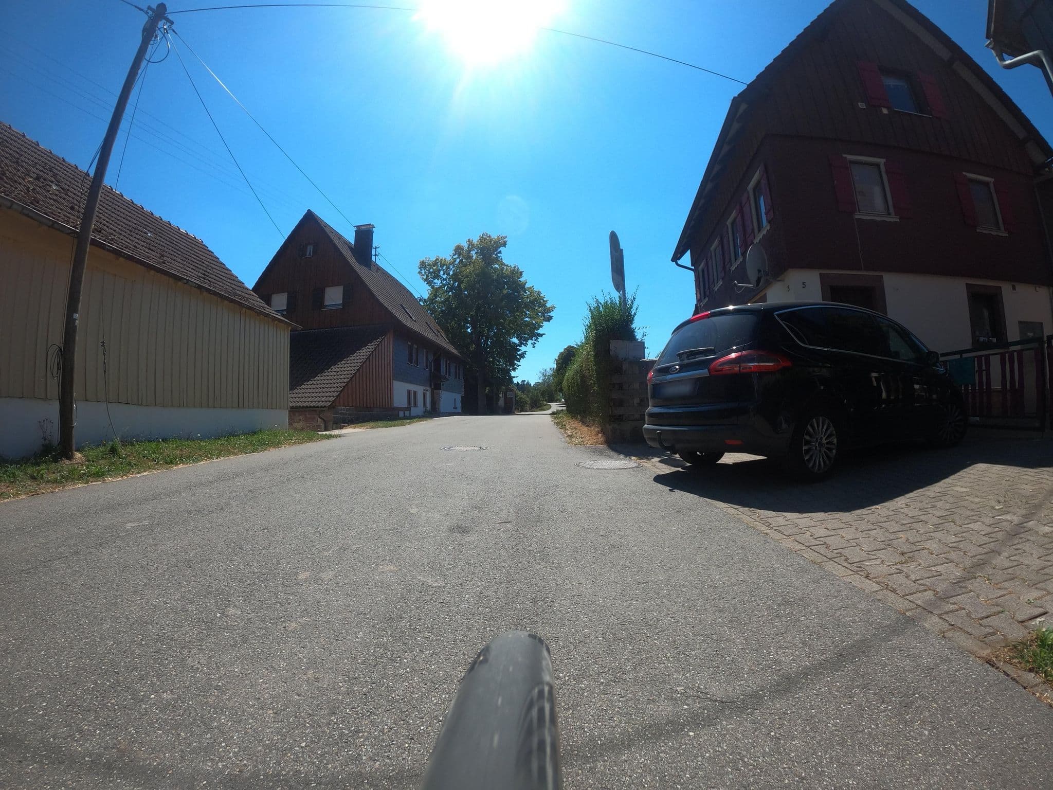 Street view near Reit und Ferienhof Vogelsberg, Loßburg — © plexi32 (CC BY-SA · Mapillary)