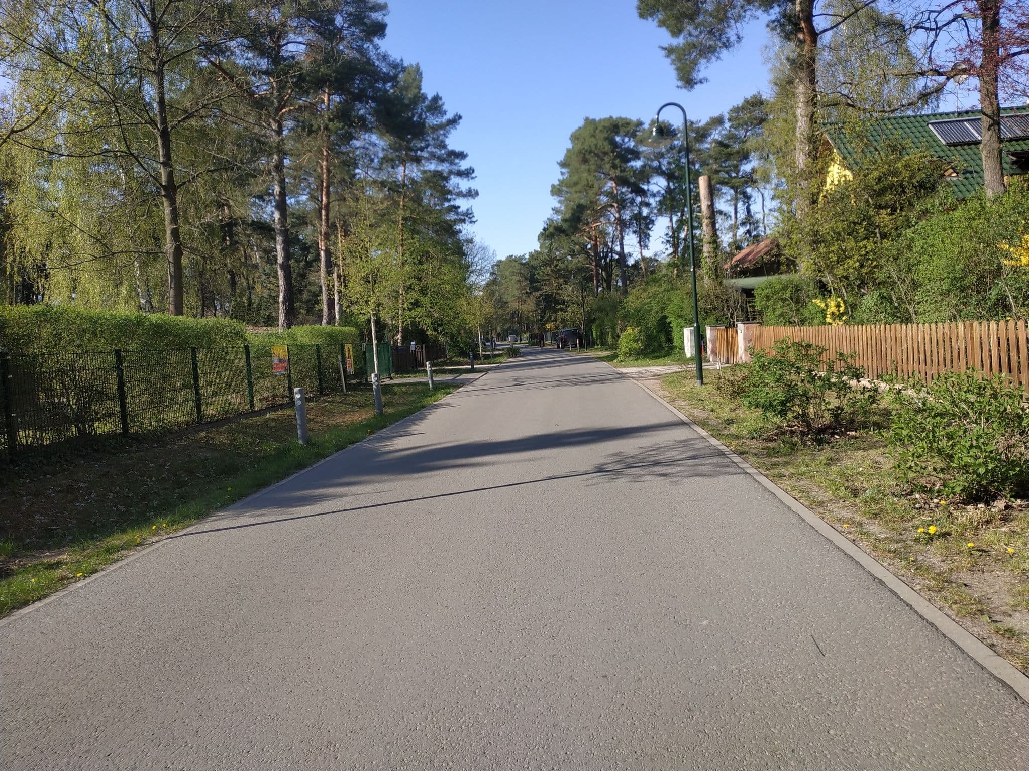 Street view near Ferienwohnung Bötzsee, Strausberg — © armarian (CC BY-SA · Mapillary)