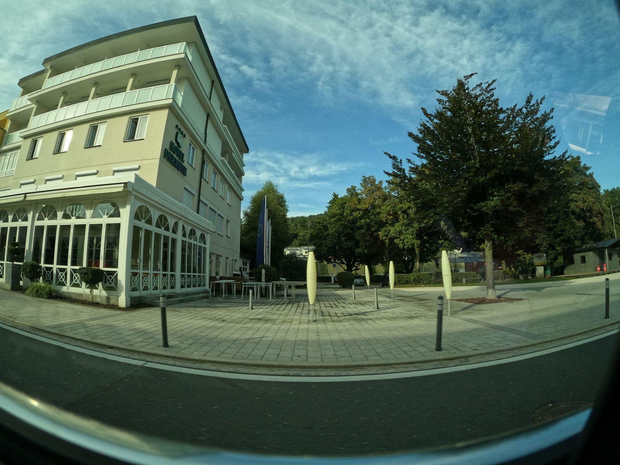 Street view near Hotel Dermuth, Pörtschach am Wörthersee — © erias (CC BY-SA · Mapillary)