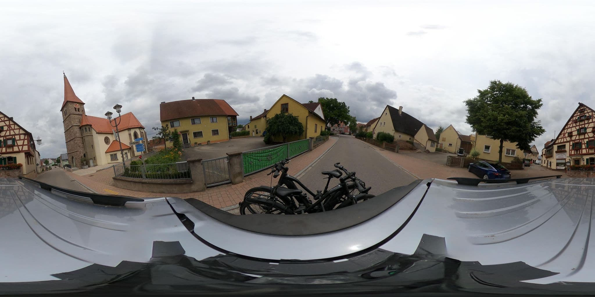 Street view near Zur Krone, Mitteleschenbach — © Mobilitaetswerk (CC BY-SA · Mapillary)