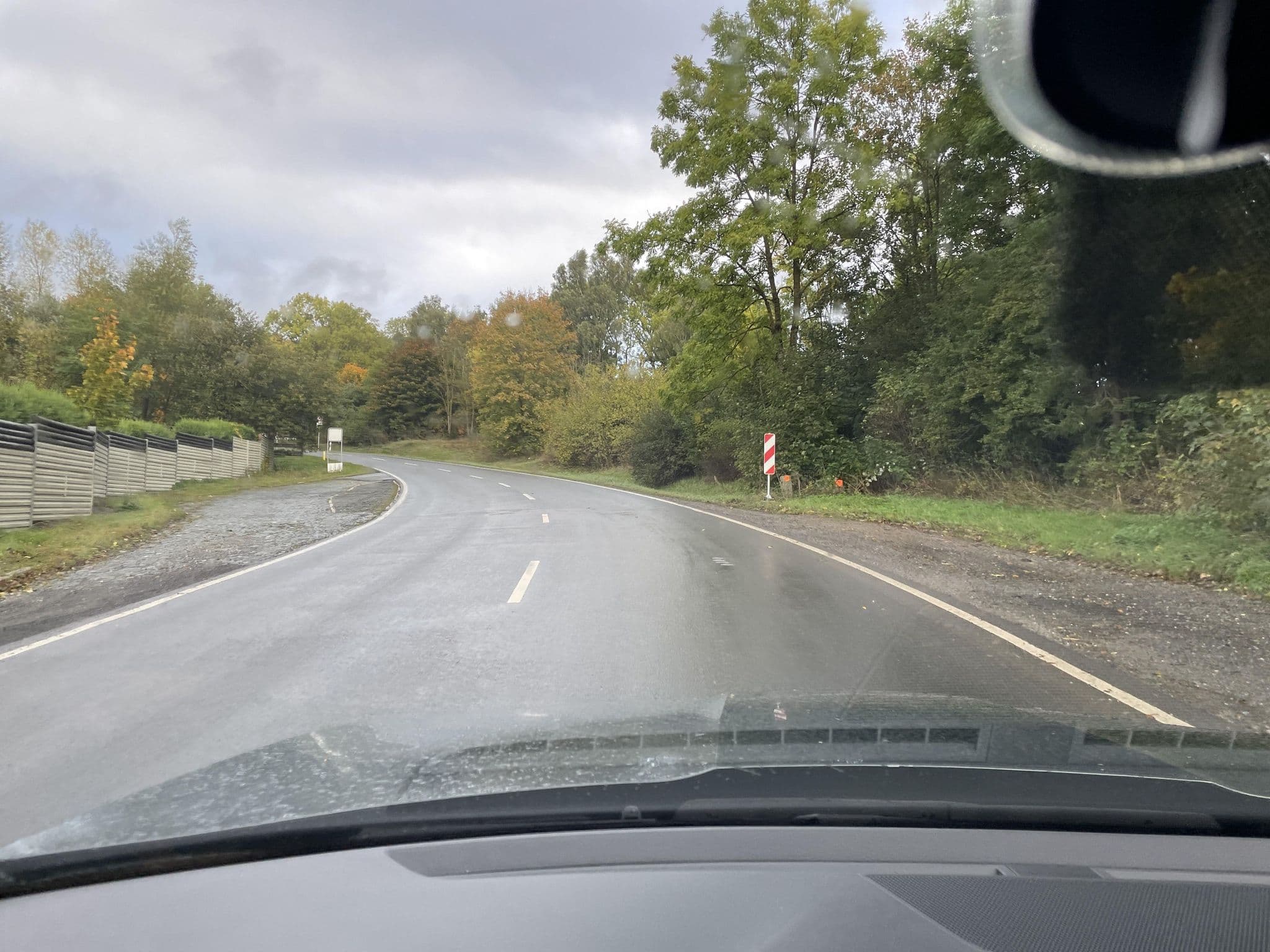 Street view near Exklusive Blockhäuser im Harz, Elbingerode — © surveyor99 (CC BY-SA · Mapillary)