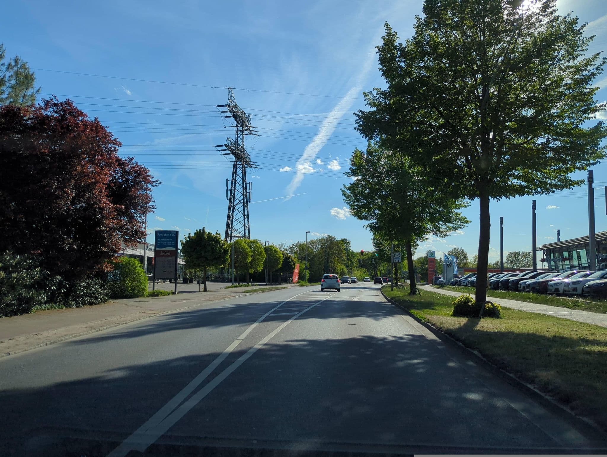 Street view near Achtern Karpendiek, Wismar — © hotteliene (CC BY-SA · Mapillary)