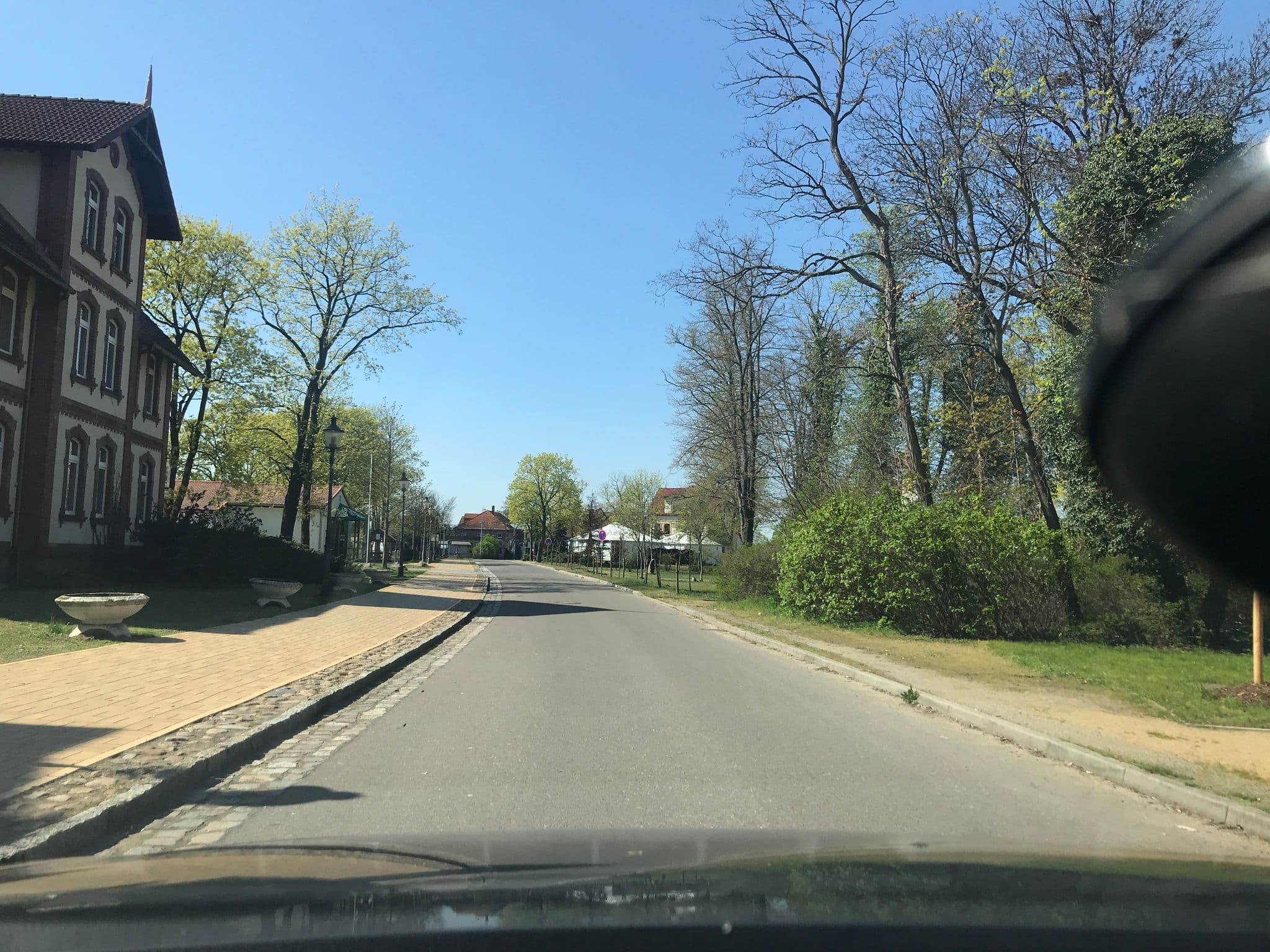 Street view near Parkhotel Pretzsch, Pretzsch — © saschahaberkorn (CC BY-SA · Mapillary)