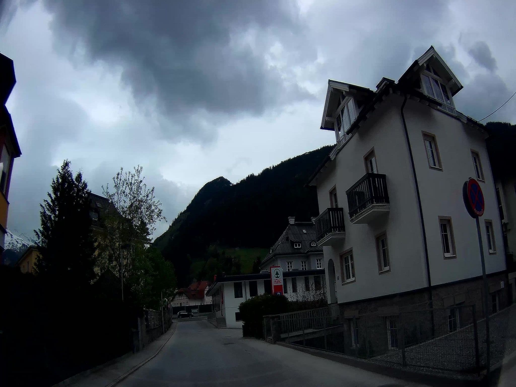 Street view near Chalet Embacher, Bad Gastein — © fuchserl (CC BY-SA · Mapillary)