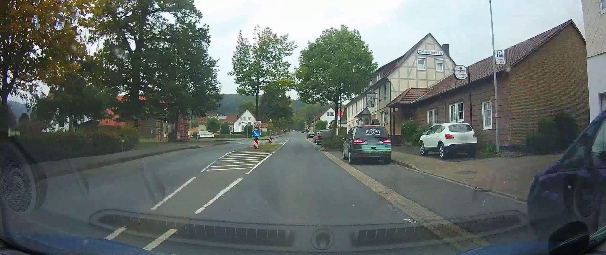 Street view near Gasthaus "Zur Erholung", Uslar — © cageythree (CC BY-SA · Mapillary)
