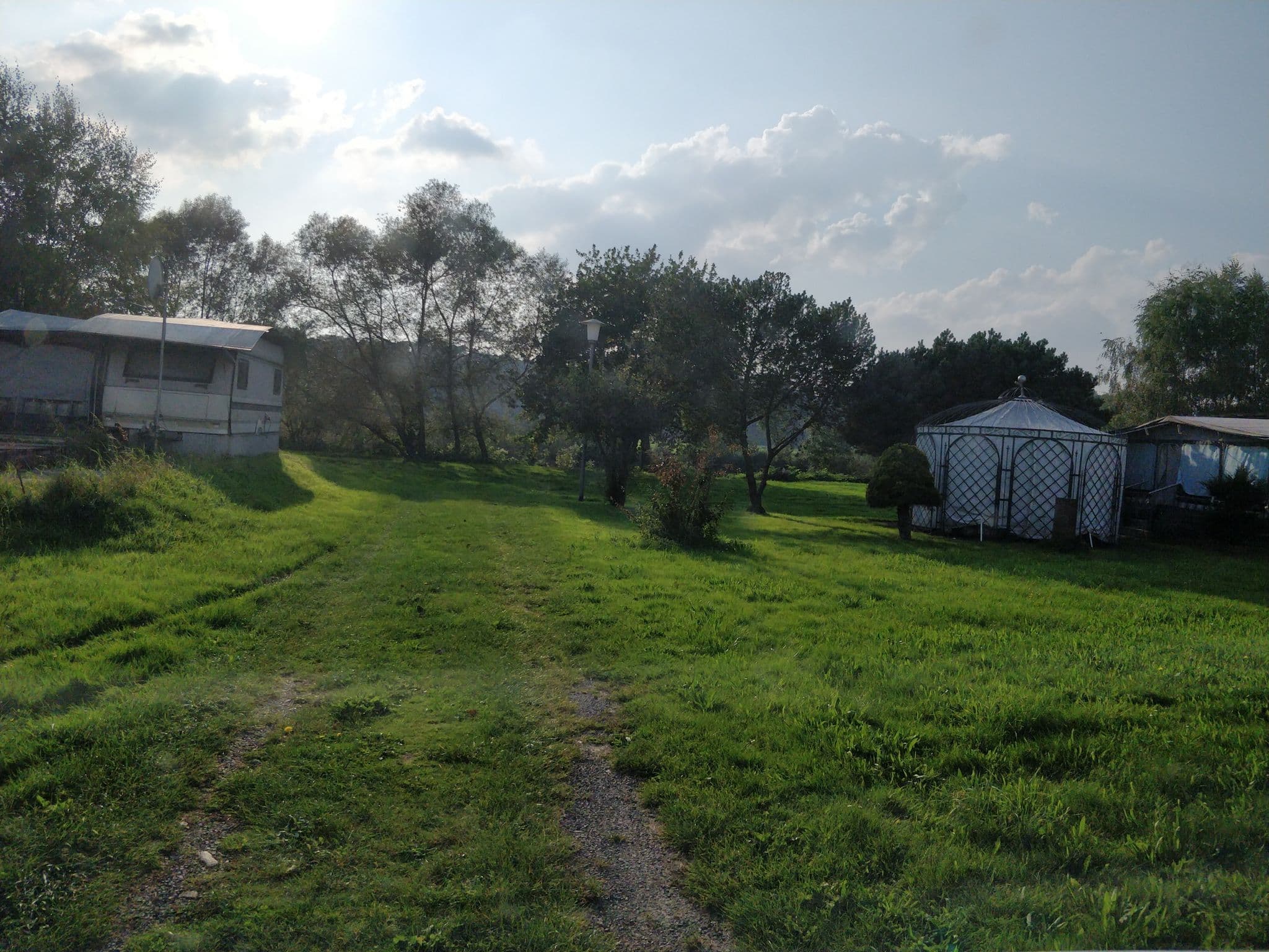 Street view near Siegtal Camping, Hennef (Sieg) — © raymond (CC BY-SA · Mapillary)