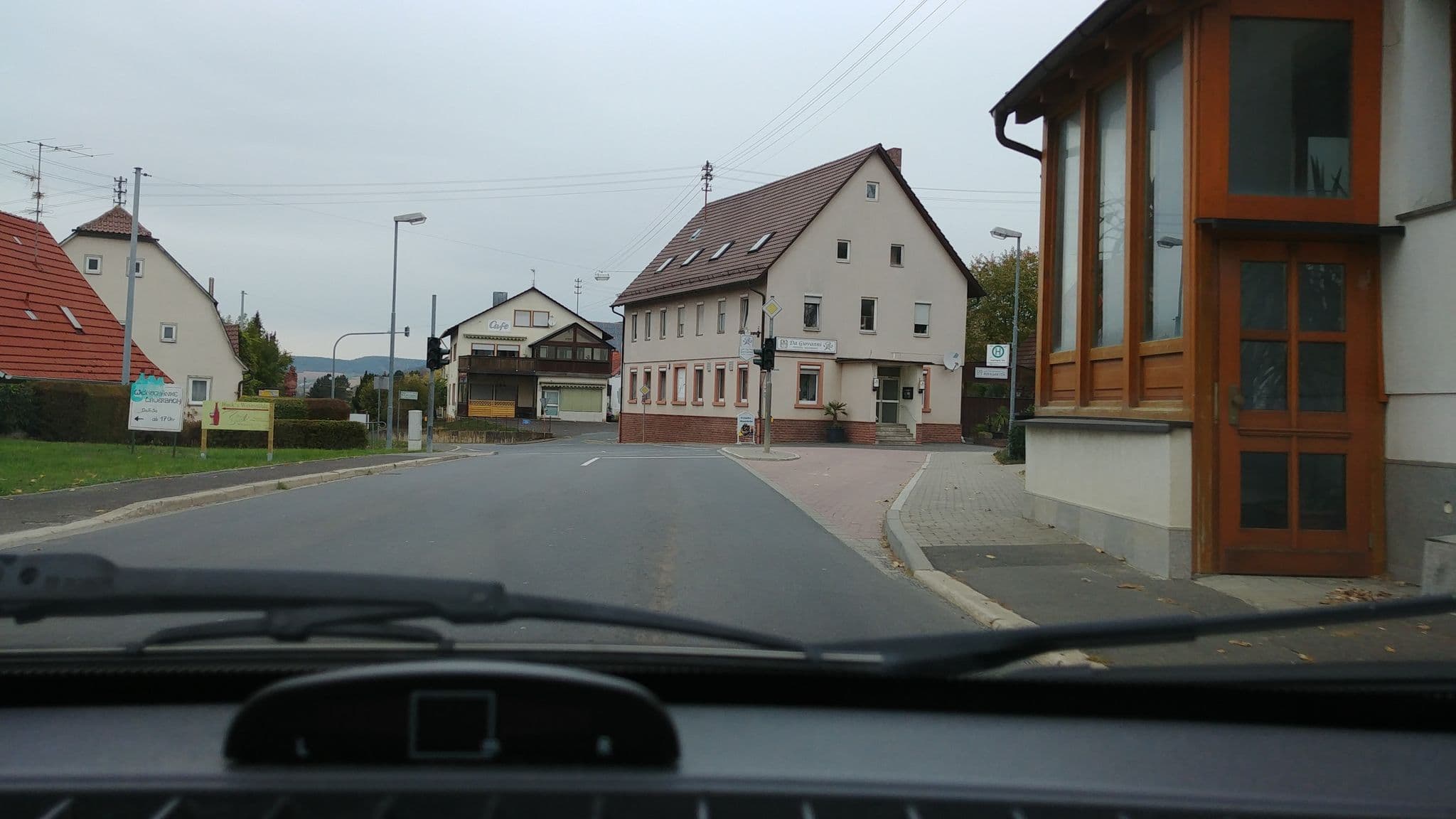 Street view near Pension Stern, Tauberbischofsheim — © kreuzschnabel (CC BY-SA · Mapillary)
