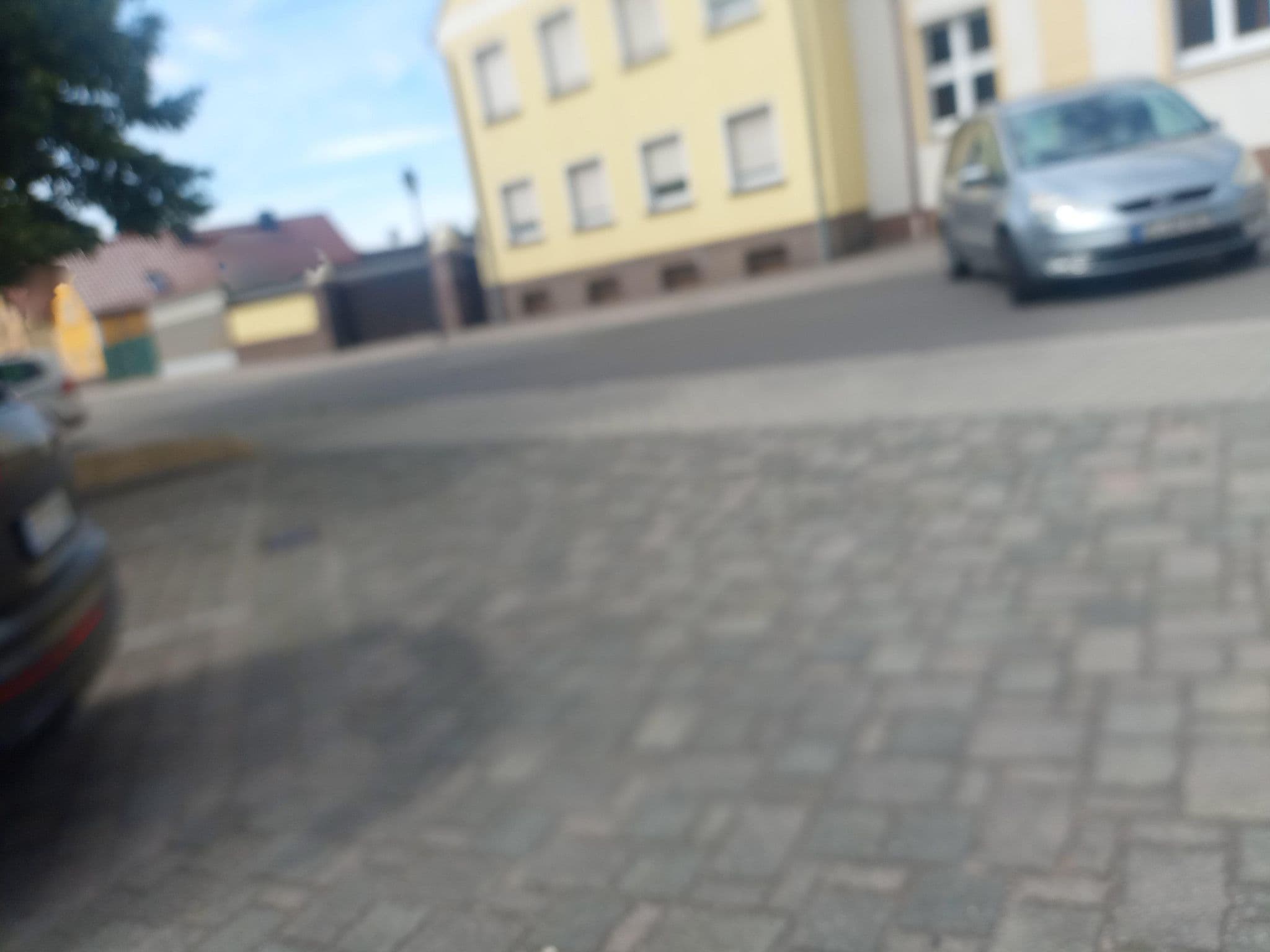 Street view near Gasthof u. Pension Zum Eichenast, Löbnitz — © natura (CC BY-SA · Mapillary)