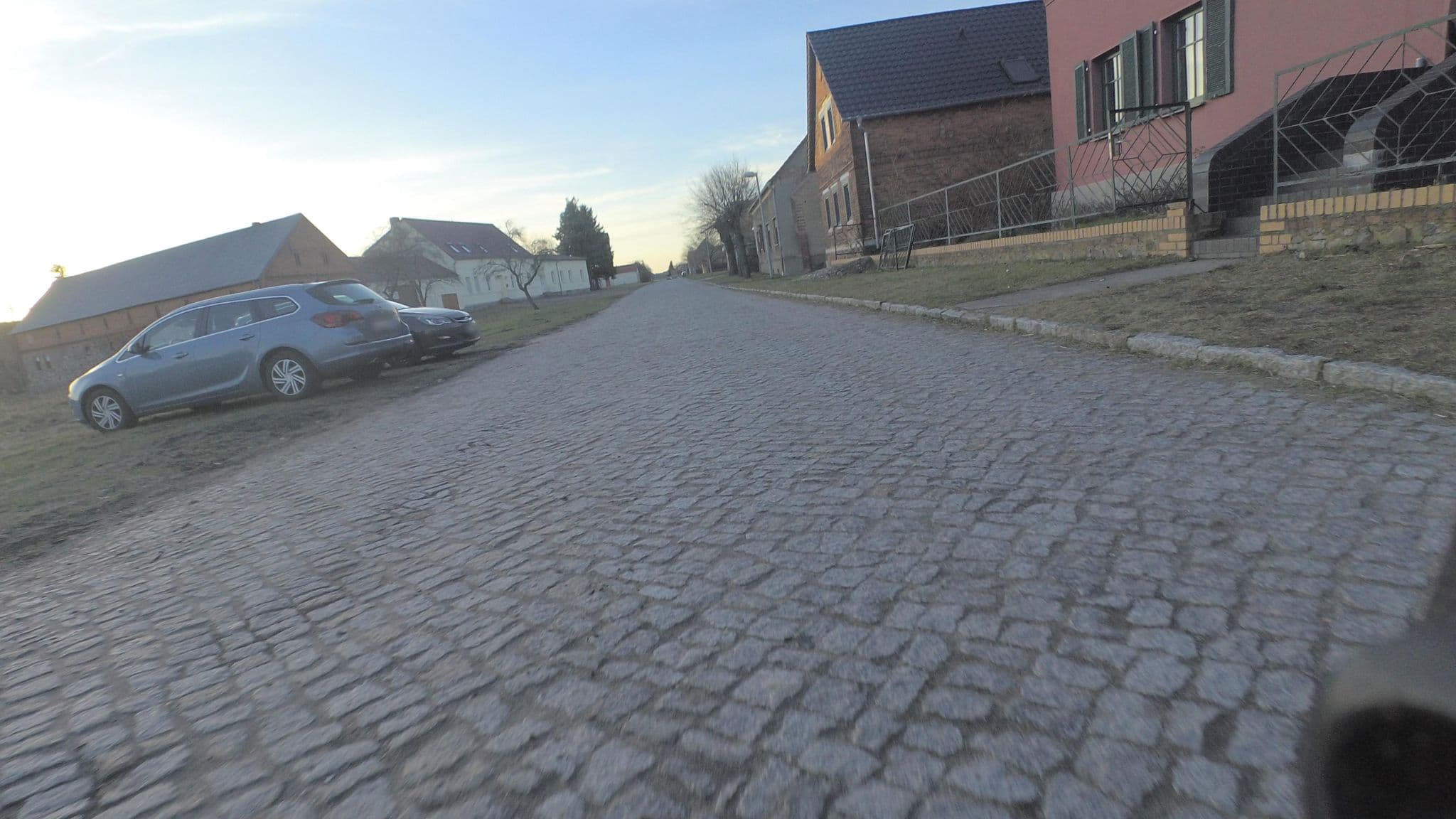 Street view near Ferienbauernhof Neu-Domigk, Baruth — © britiger (CC BY-SA · Mapillary)