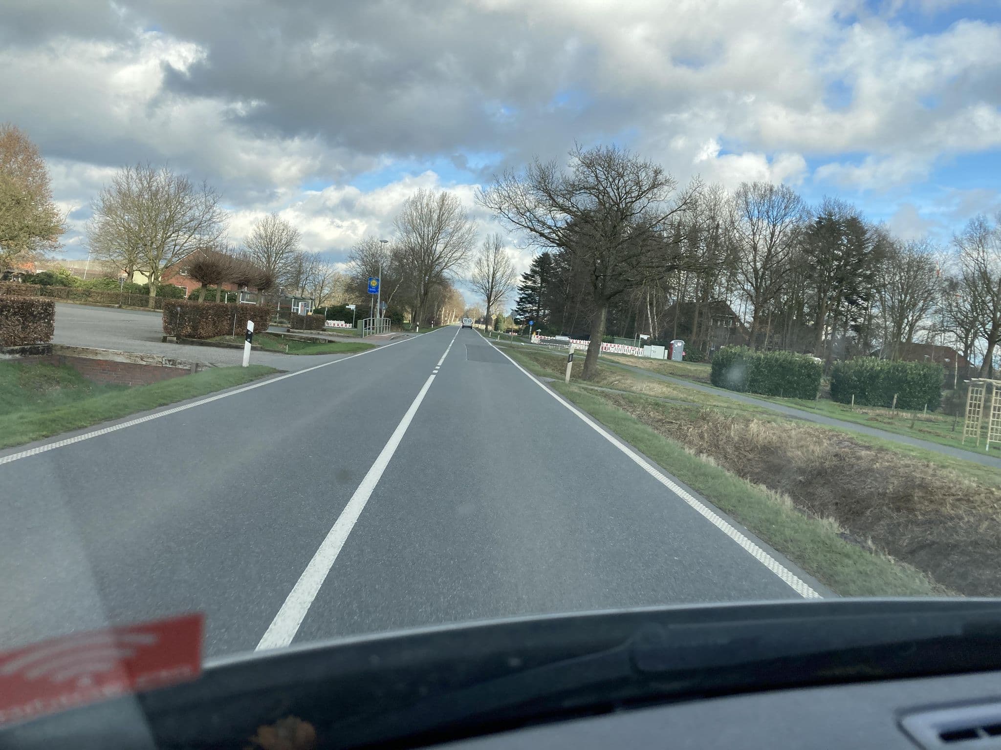Street view near Heidekrug Bentstreek, Wiesmoor — © klaas130 (CC BY-SA · Mapillary)