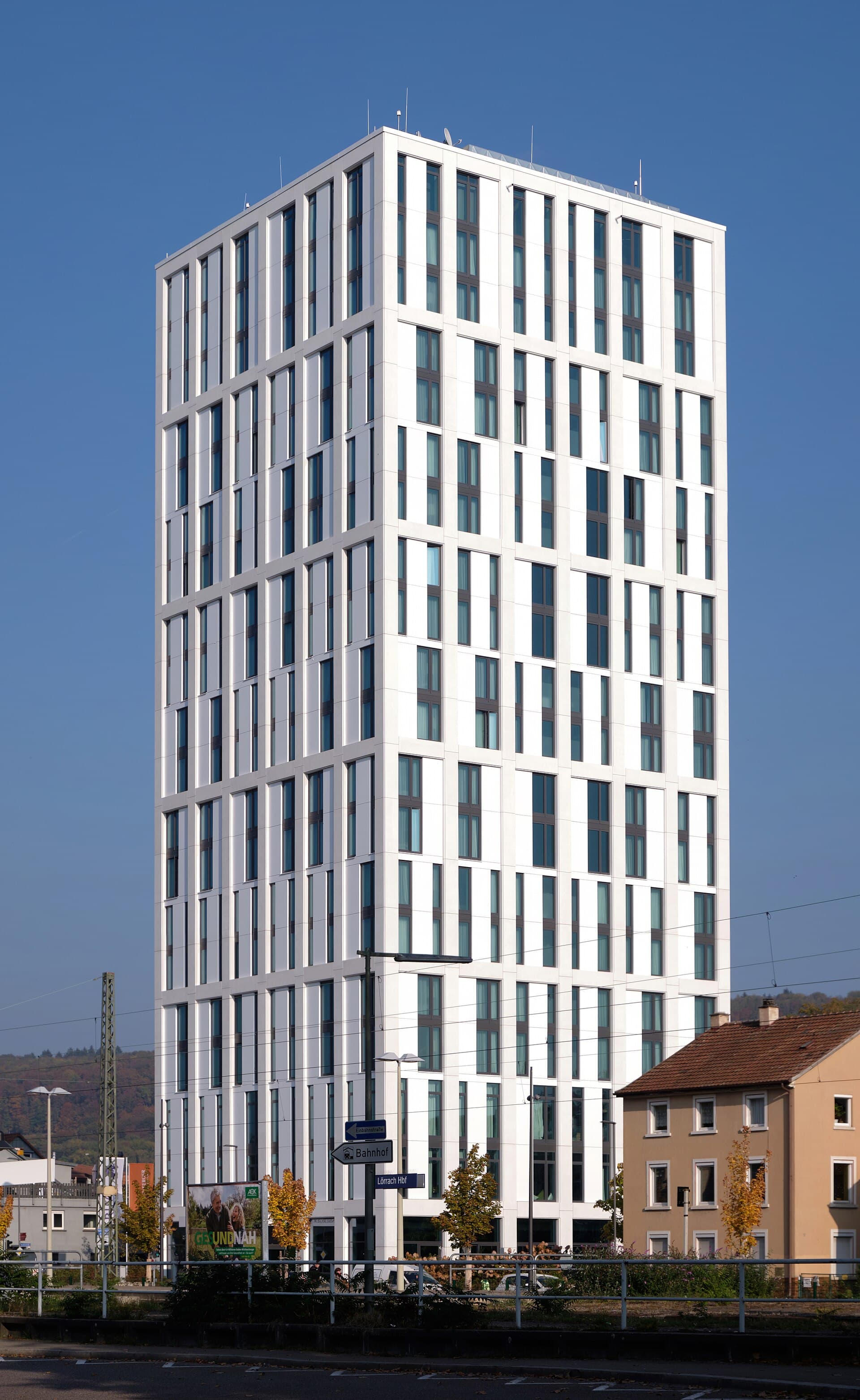 Hotel Stadt Lörrach (via Wikimedia Commons, FAL)