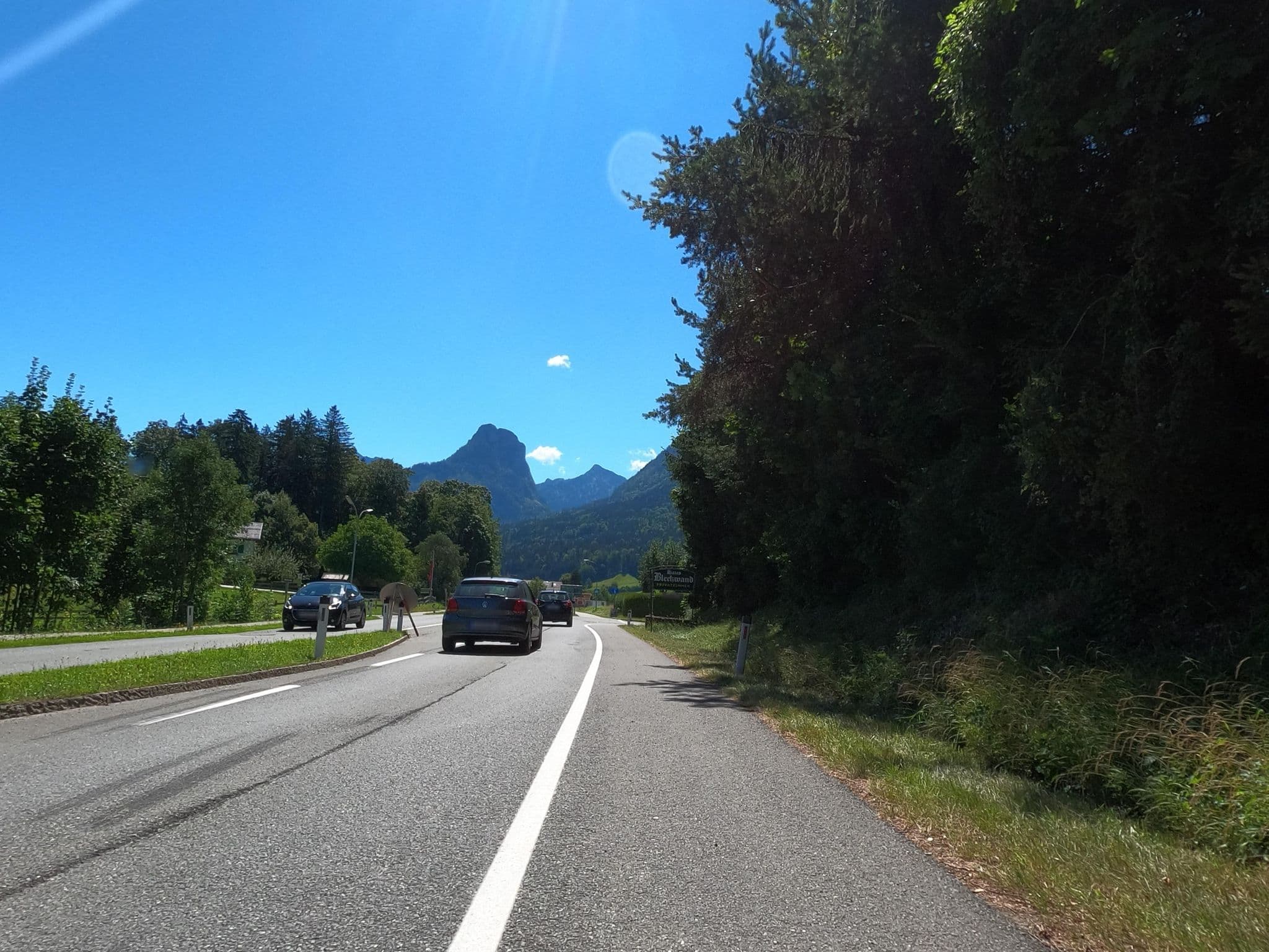 Street view near Haus Bleckwand, Sankt Wolfgang im Salzkammergut — © Langfahrer (CC BY-SA · Mapillary)