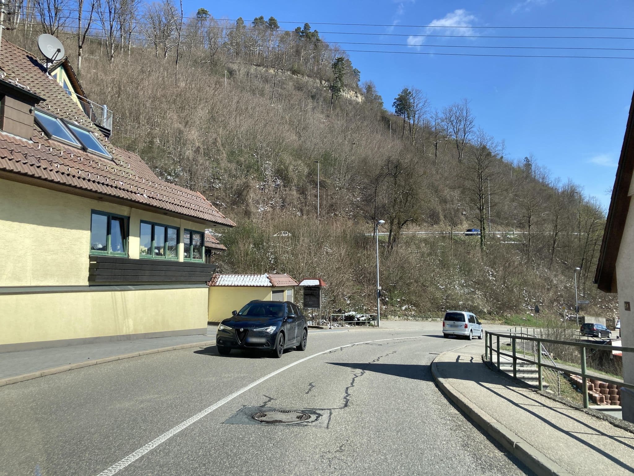 Street view near Gasthof-Hotel zum Wasserfall, Oberndorf — © tasmaniadevil (CC BY-SA · Mapillary)