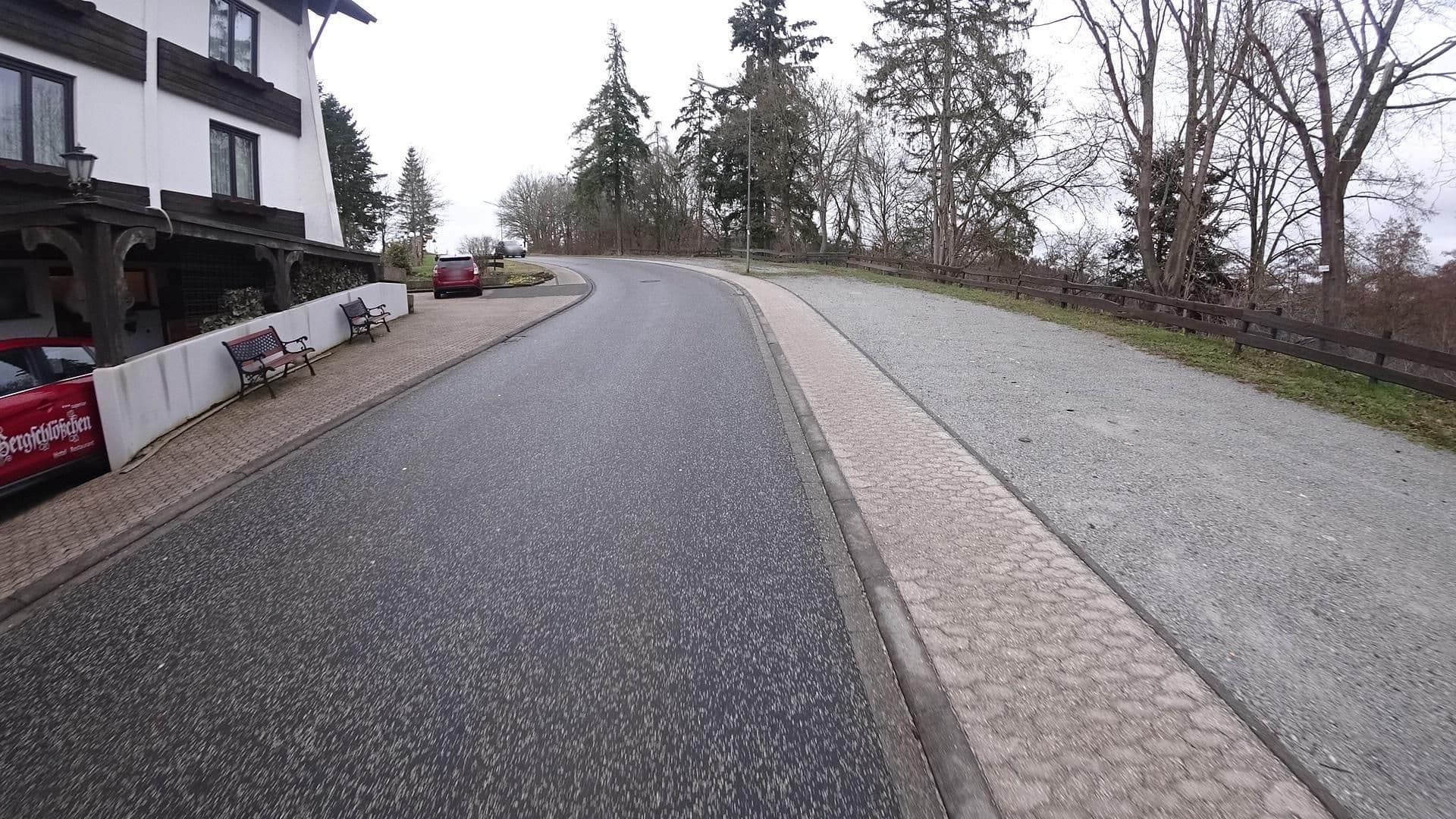 Street view near Hotel Bergschlößchen, Simmern — © PhilippHilgert (CC BY-SA · Mapillary)