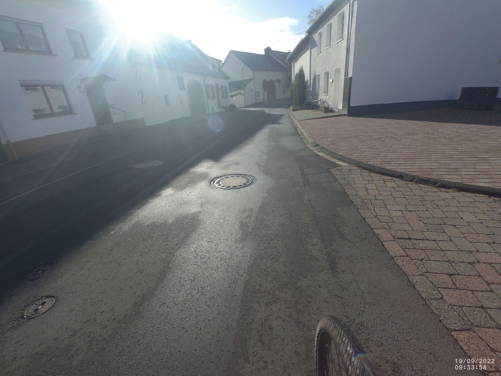 Street view near Ferienhaus -Vulkaneifel Haus Schneider Kättchen, Manderscheid — © VIA_CH (CC BY-SA · Mapillary)