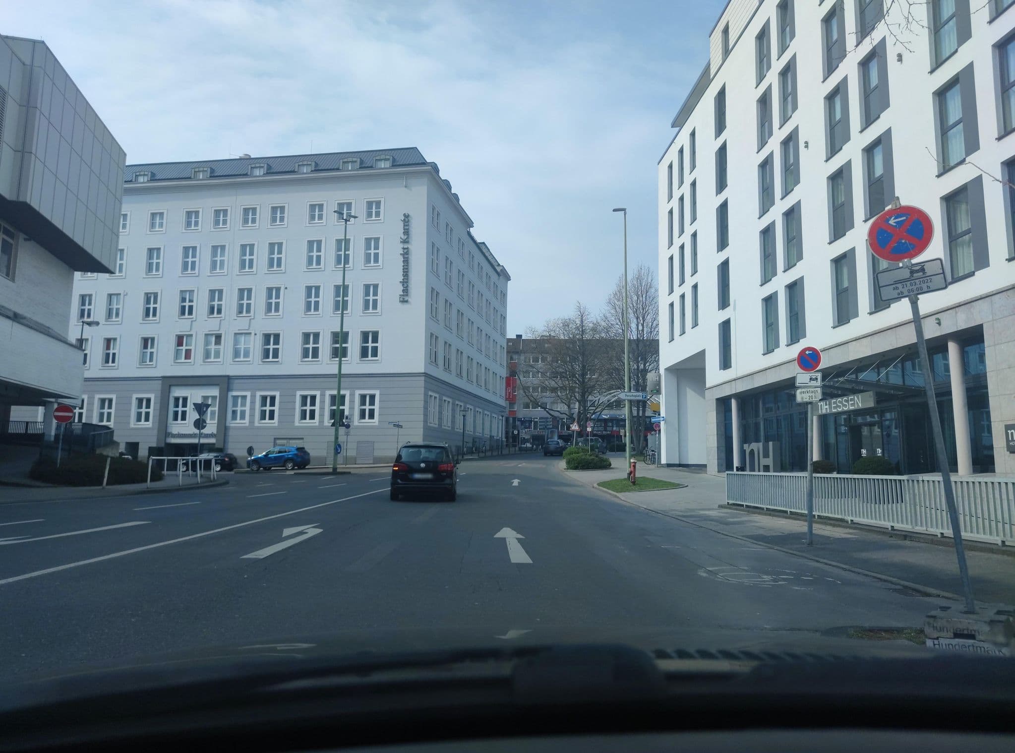 Street view near NH Hotel, Essen — © hiwi234 (CC BY-SA · Mapillary)