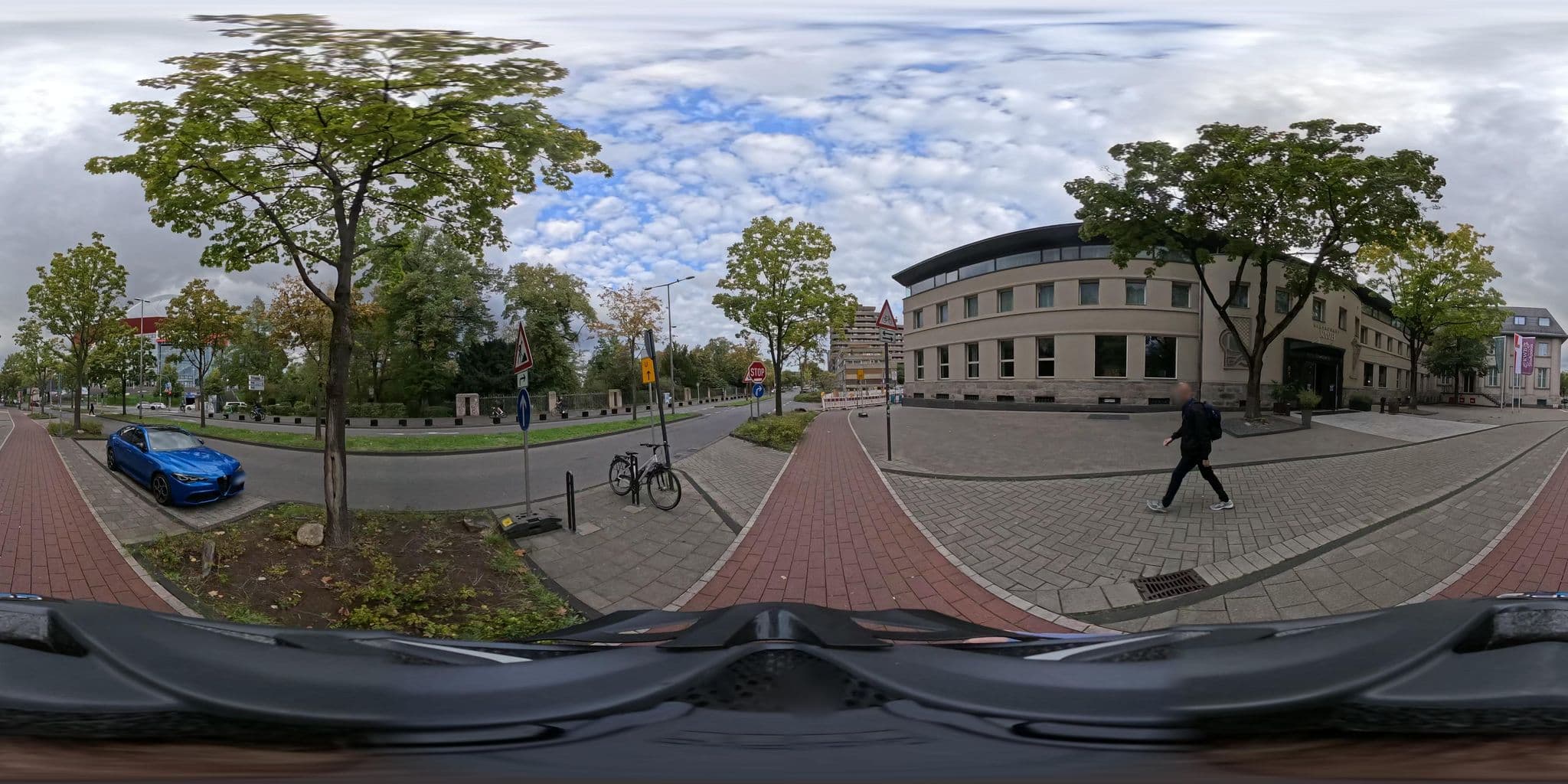 Street view near Hotel Stadtpalais, Deutz — © popball (CC BY-SA · Mapillary)