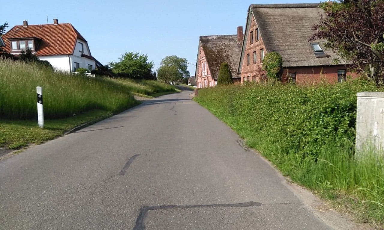 Street view near Ferienwohnung Auszeit, Jork — © calmapill (CC BY-SA · Mapillary)