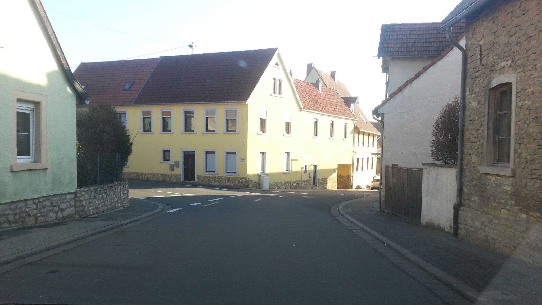 Street view near Villa Wernz, Albisheim — © wegavision (CC BY-SA · Mapillary)