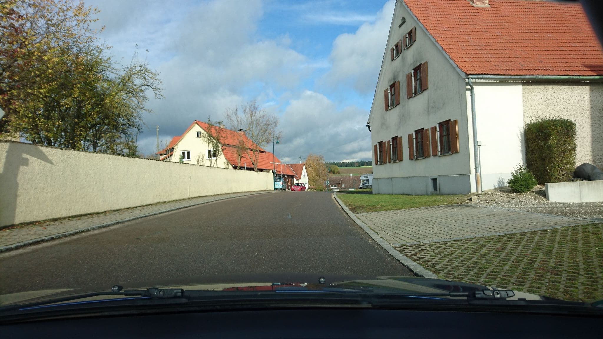 Street view near Hotel Jägerhof Graf Stauffenberg, Finningen — © skiloo (CC BY-SA · Mapillary)