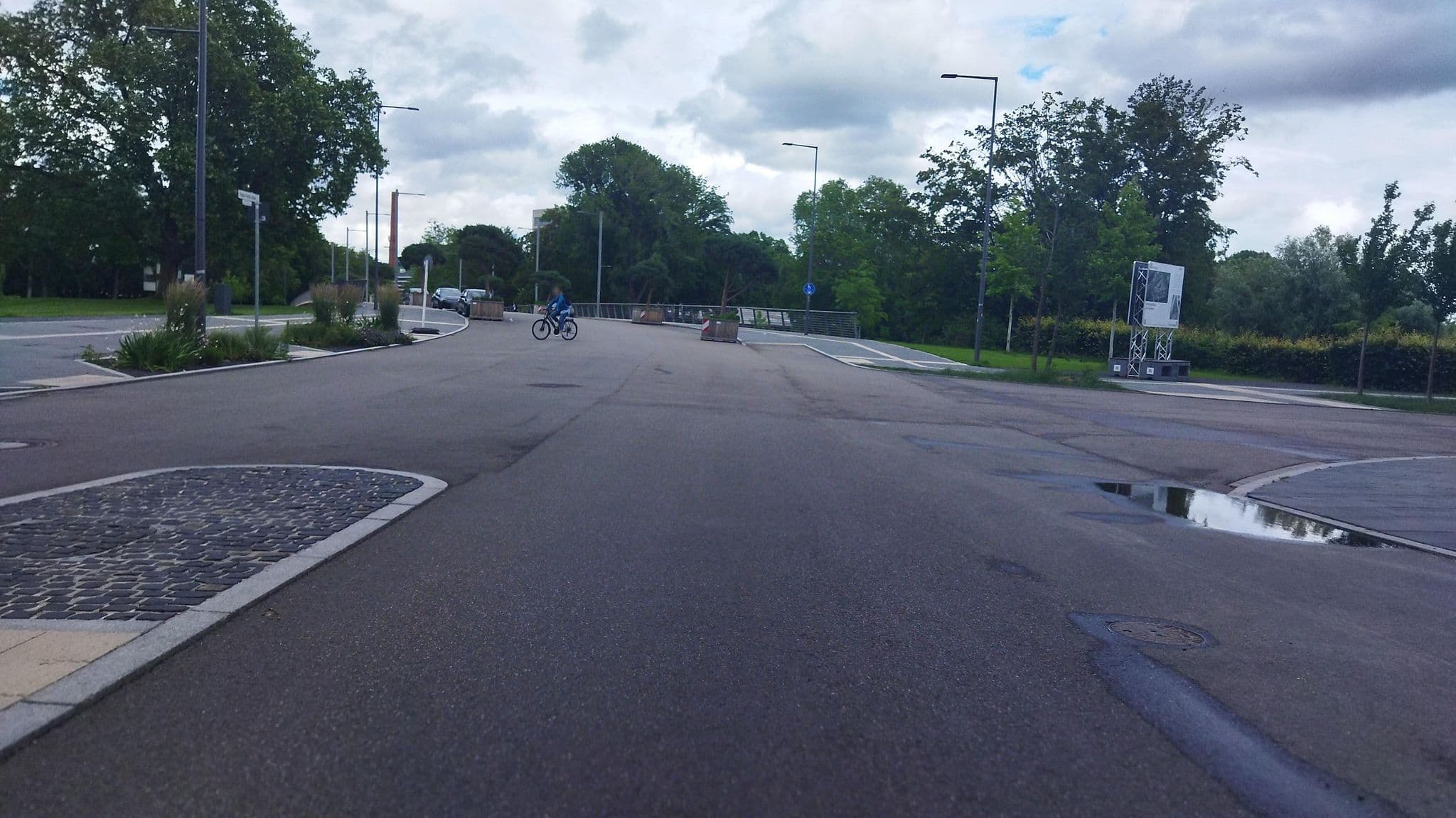 Street view near Jugendherberge Heilbronn, Heilbronn — © changchun1 (CC BY-SA · Mapillary)