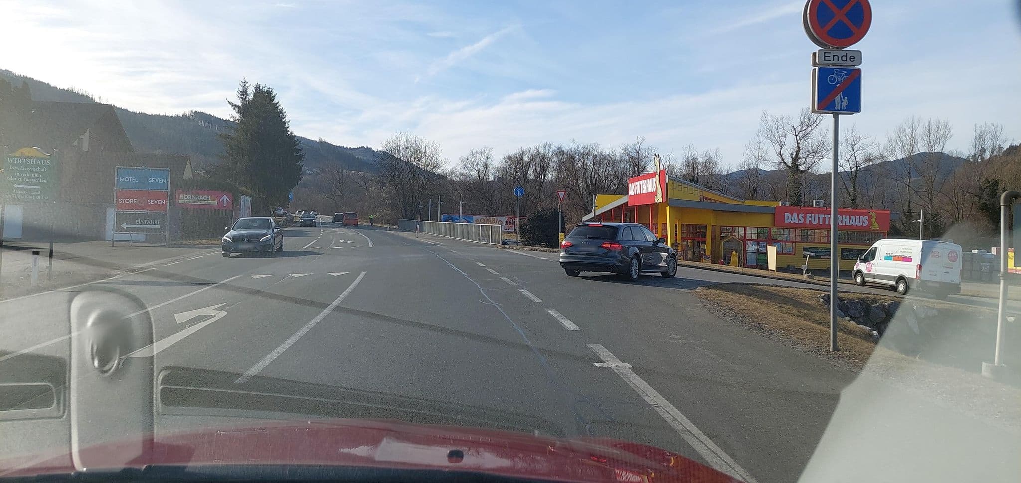 Street view near MOTEL24seven, Utschtal — © gzin (CC BY-SA · Mapillary)