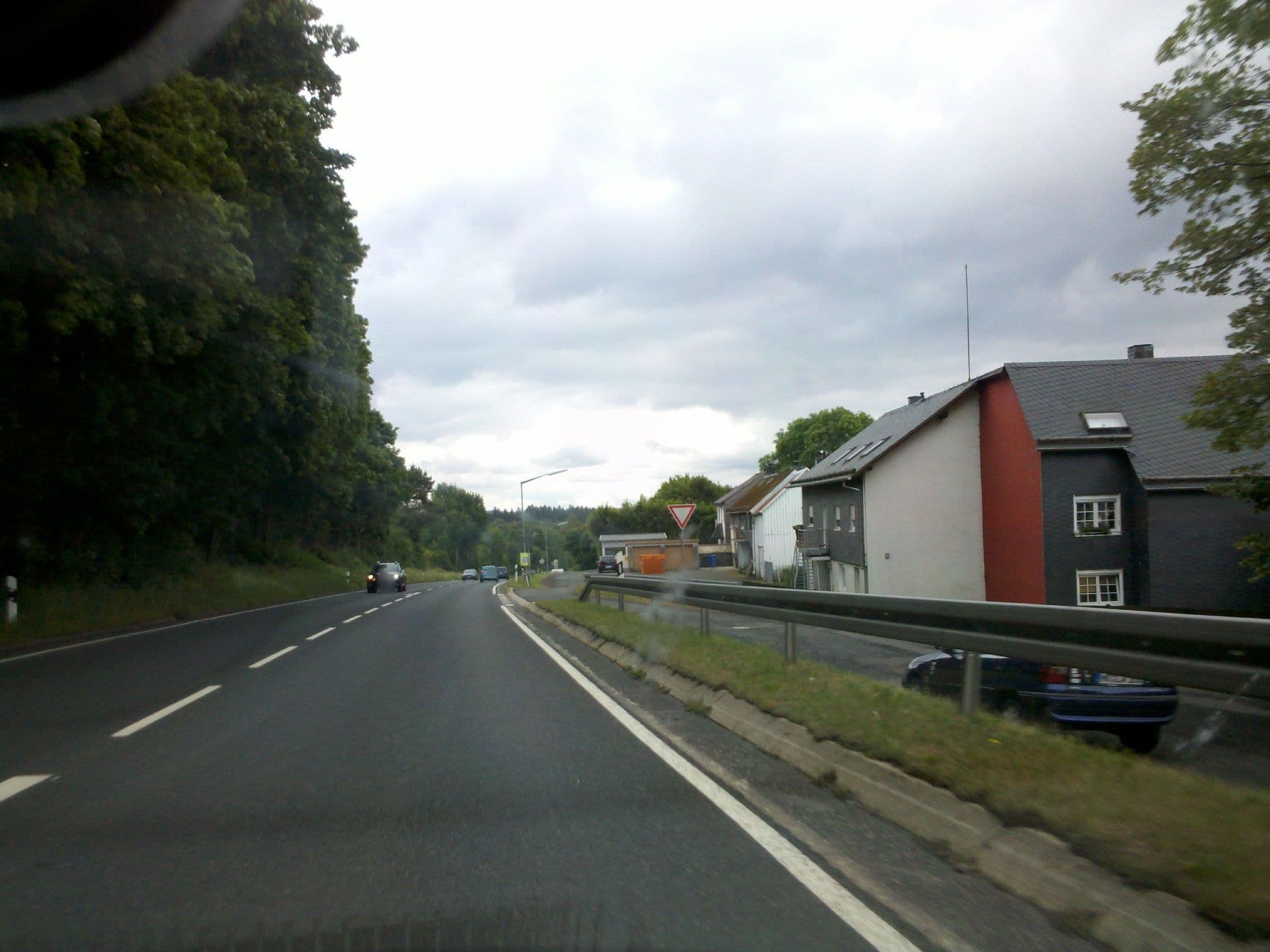 Street view near Gasthof Zur Kalteiche, Haiger — © rab (CC BY-SA · Mapillary)