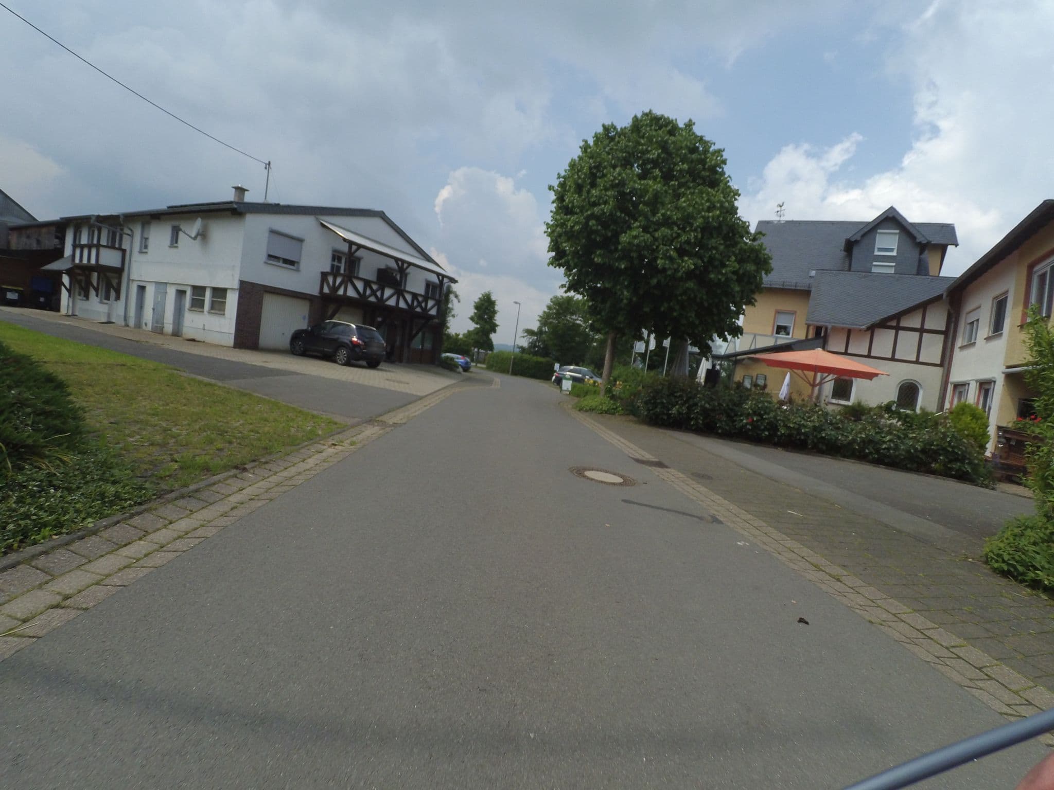 Street view near Waldesblick, Dommershausen — © peewee32 (CC BY-SA · Mapillary)