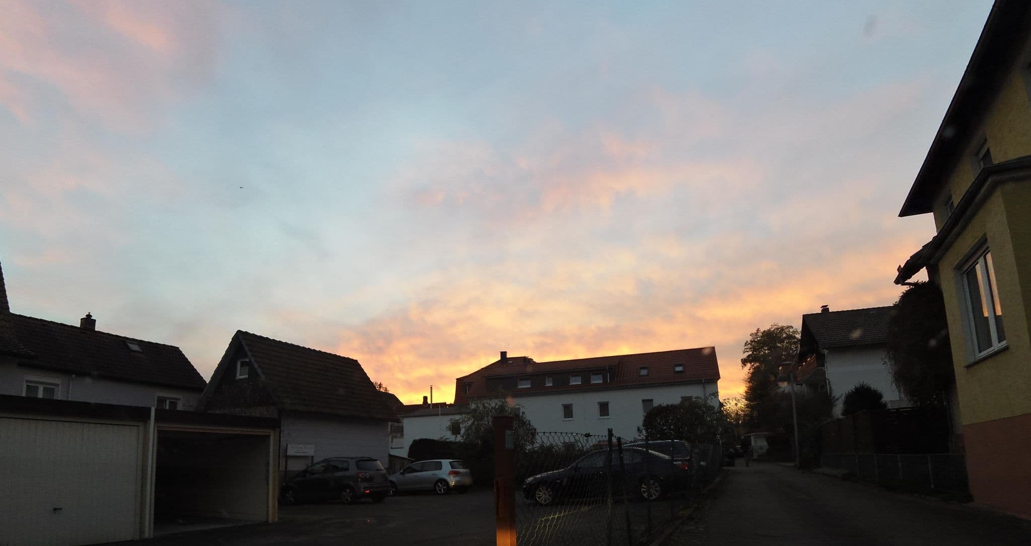 Street view near Ferienwohnung wellcomm, Bad Pyrmont — © thomersch (CC BY-SA · Mapillary)