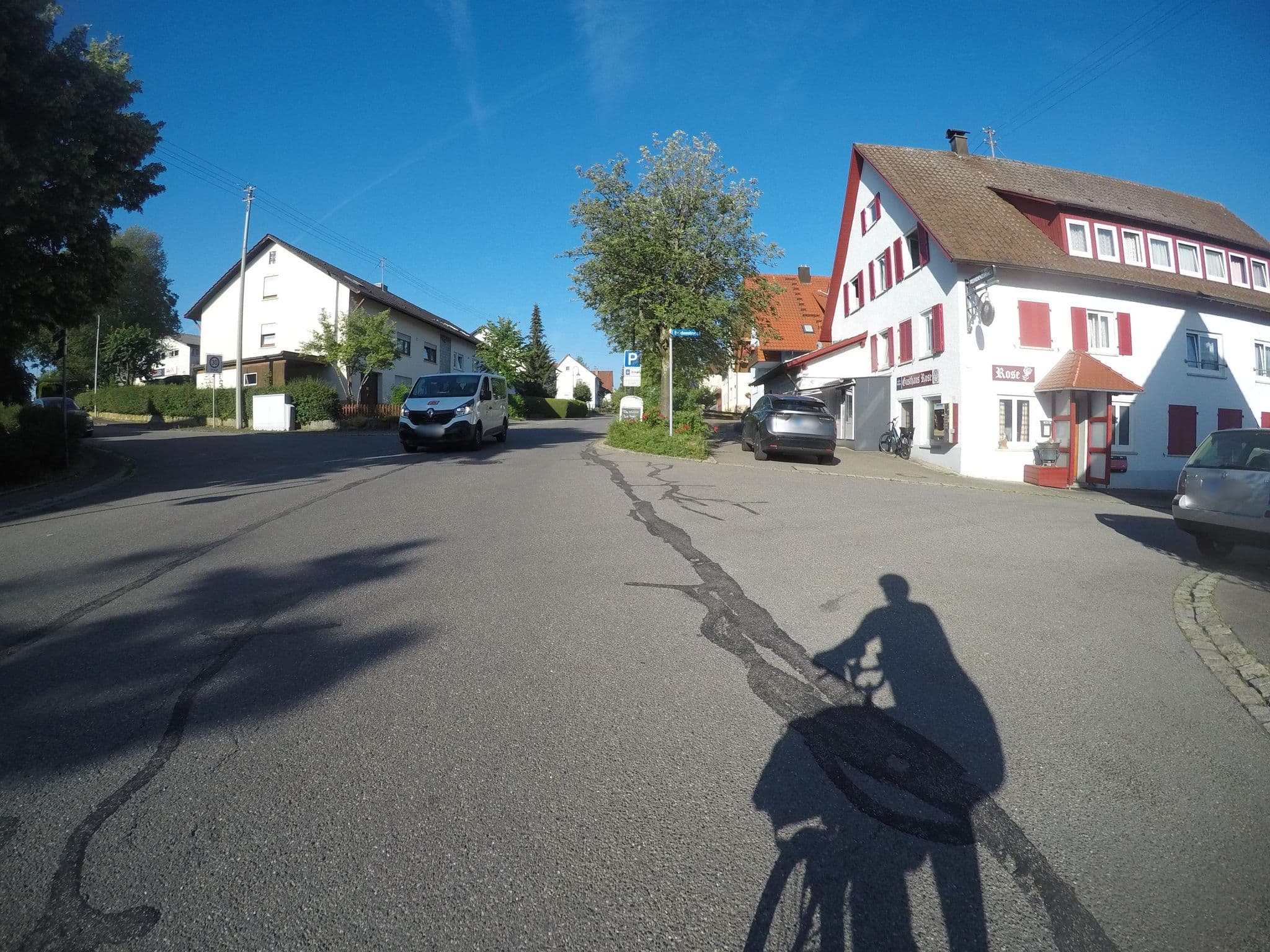 Street view near Fremdenzimmer Metzgerei Balzer, Dotternhausen — © mfa (CC BY-SA · Mapillary)
