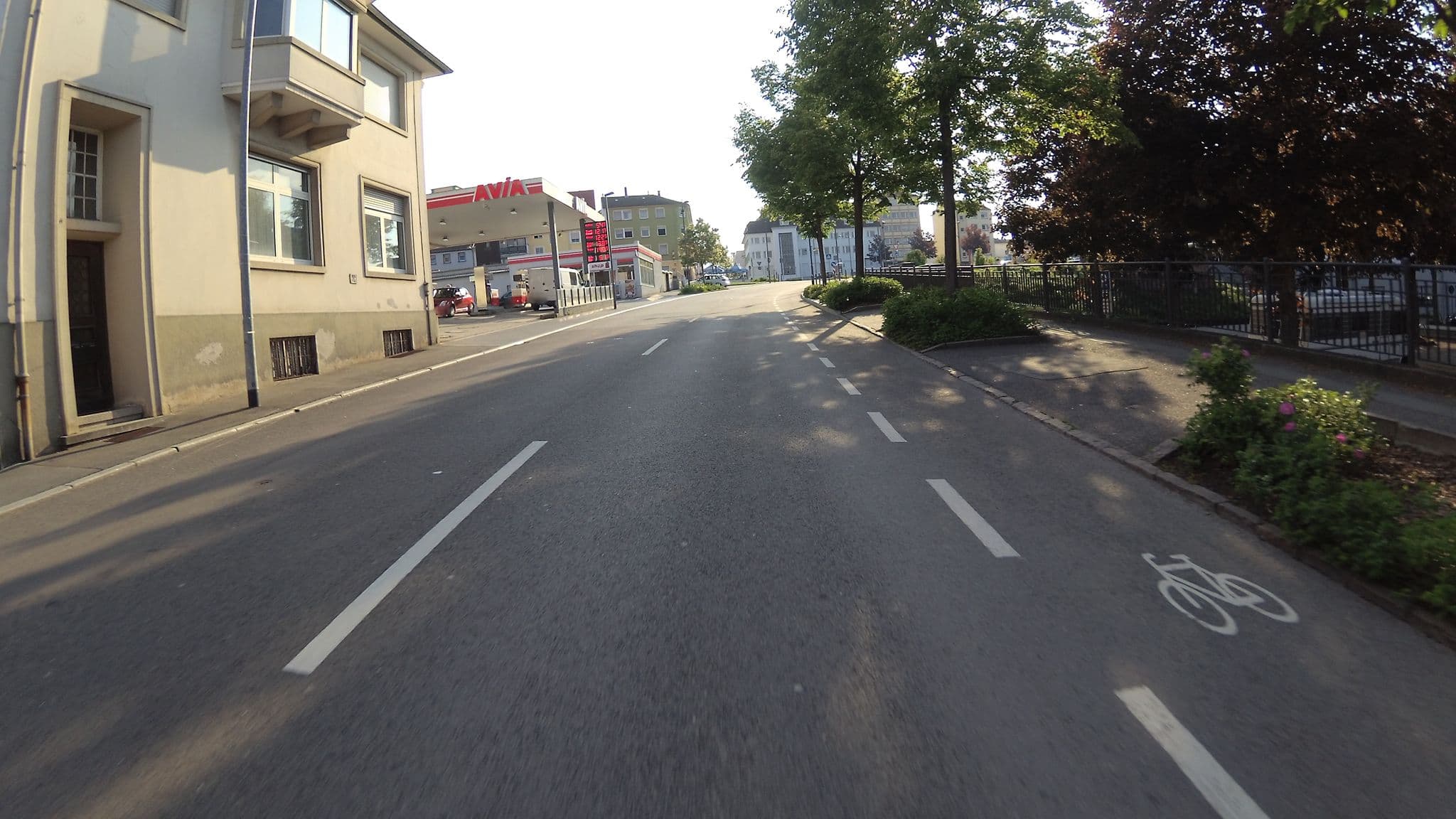 Street view near Wohnmobilstellplätze Messe Pirmasens, Pirmasens — © teddy73 (CC BY-SA · Mapillary)