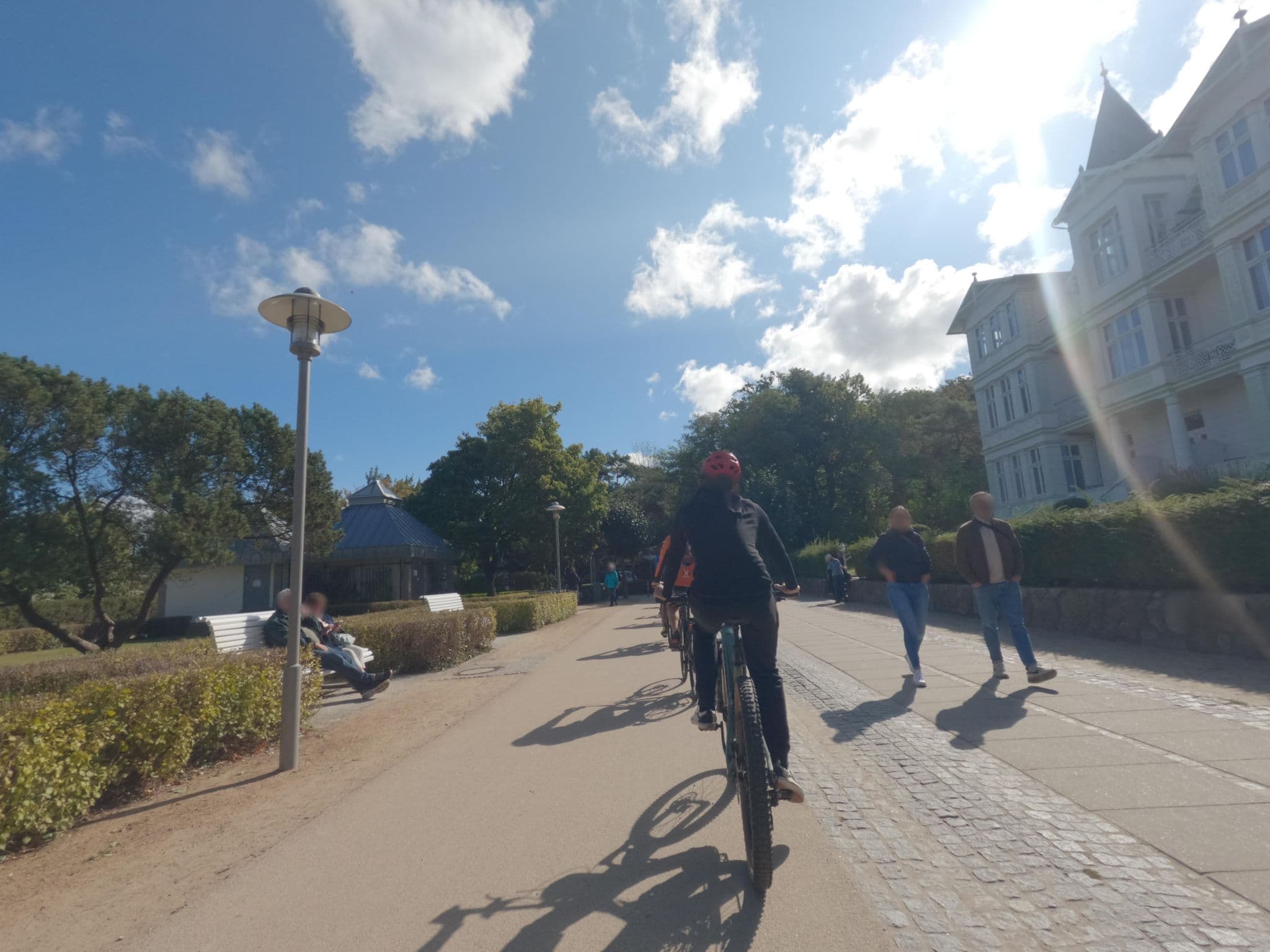 Street view near Strandvillen Wald & See, Ostseebad Zinnowitz — © masterofnoroad (CC BY-SA · Mapillary)