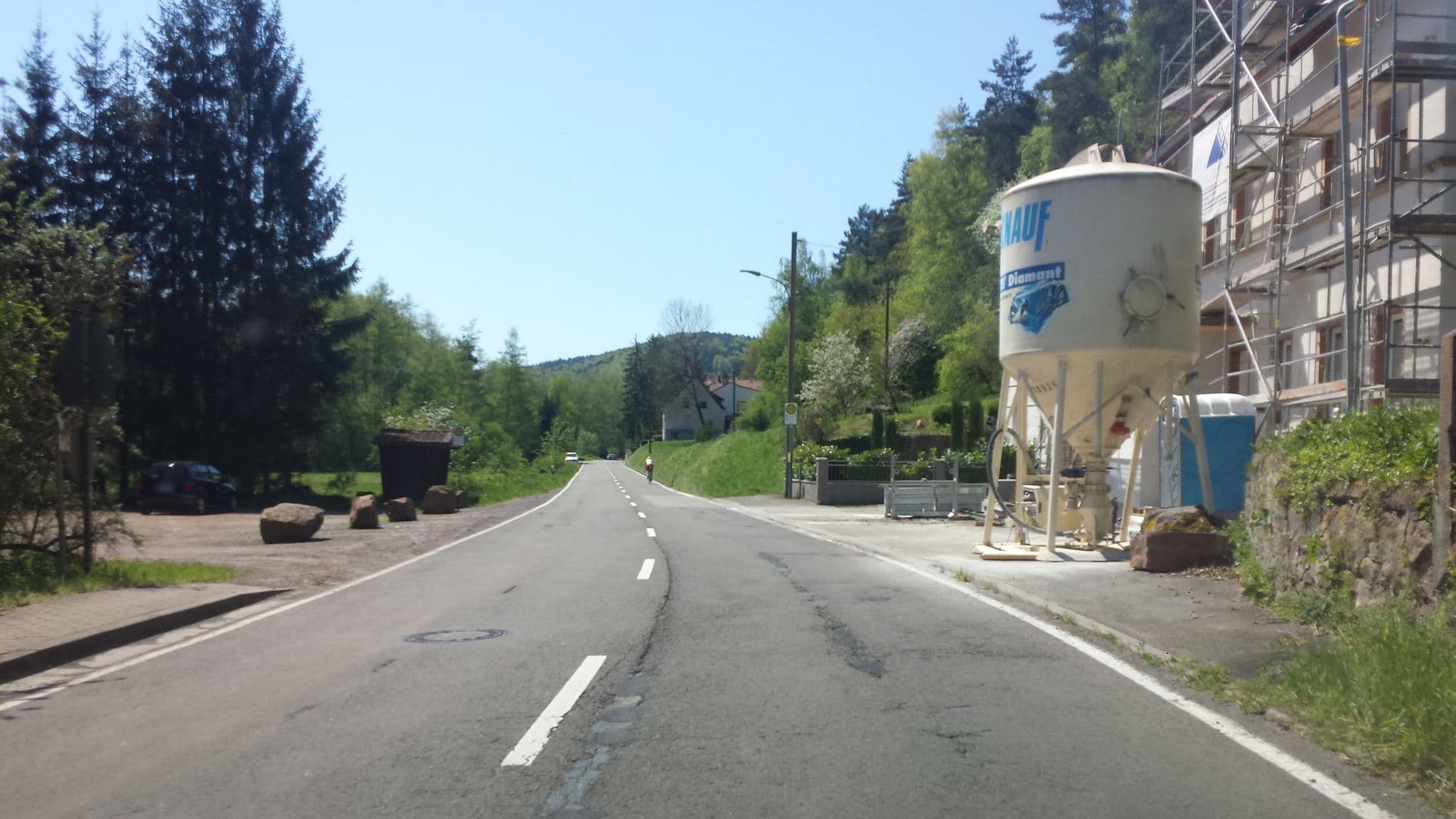 Street view near Gasthaus zum Weiherhof, Altleiningen — © wegavision (CC BY-SA · Mapillary)