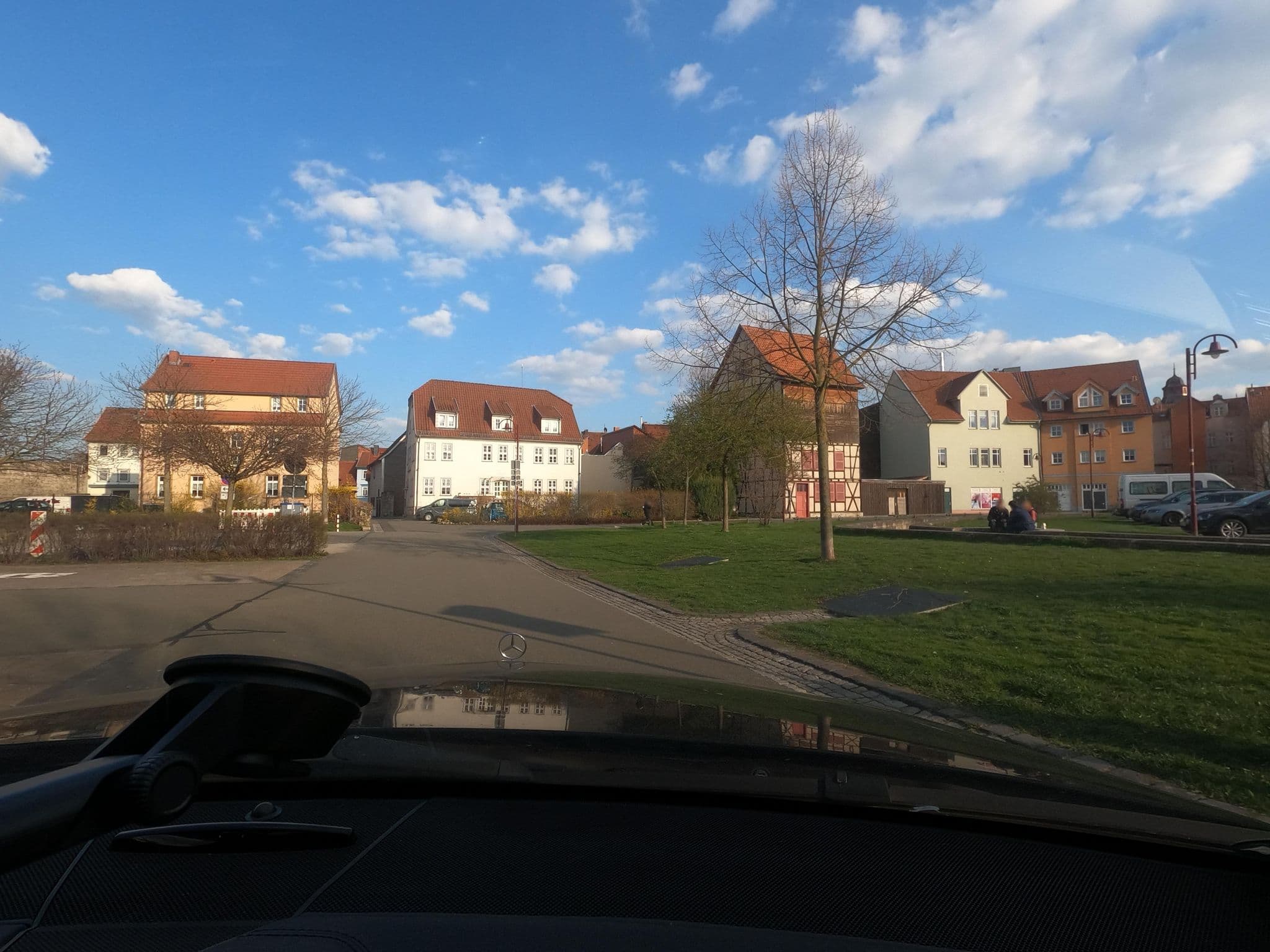 Street view near Engelsgarten, Mühlhausen — © saschahaberkorn (CC BY-SA · Mapillary)