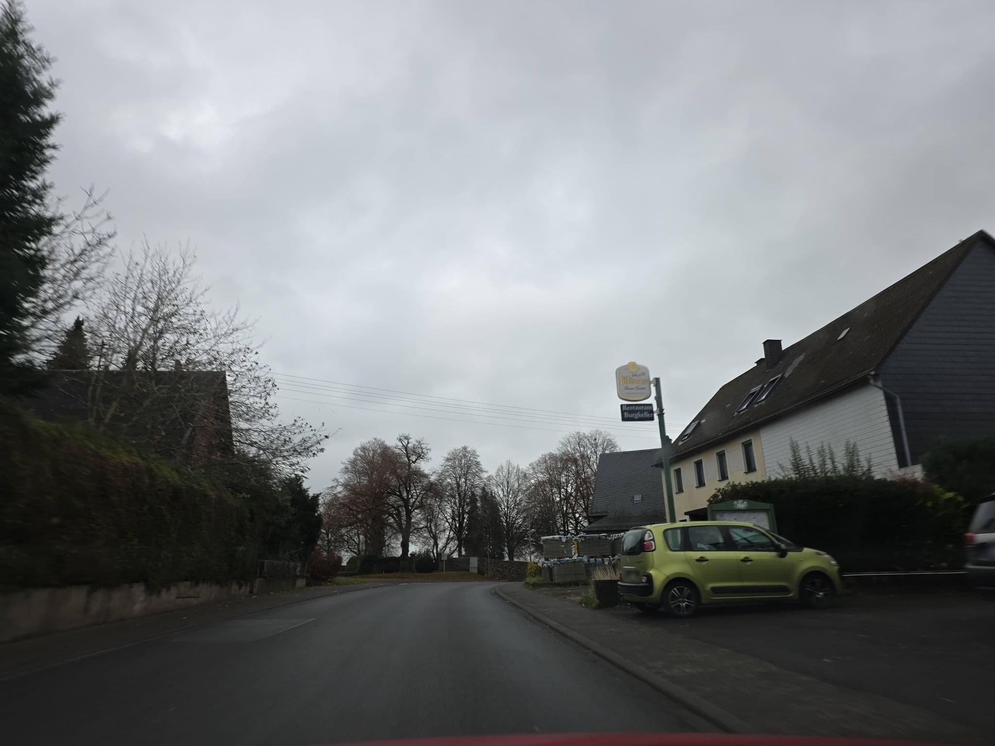 Street view near Zum Burgkeller, Kirschweiler — © ma_rt_in (CC BY-SA · Mapillary)