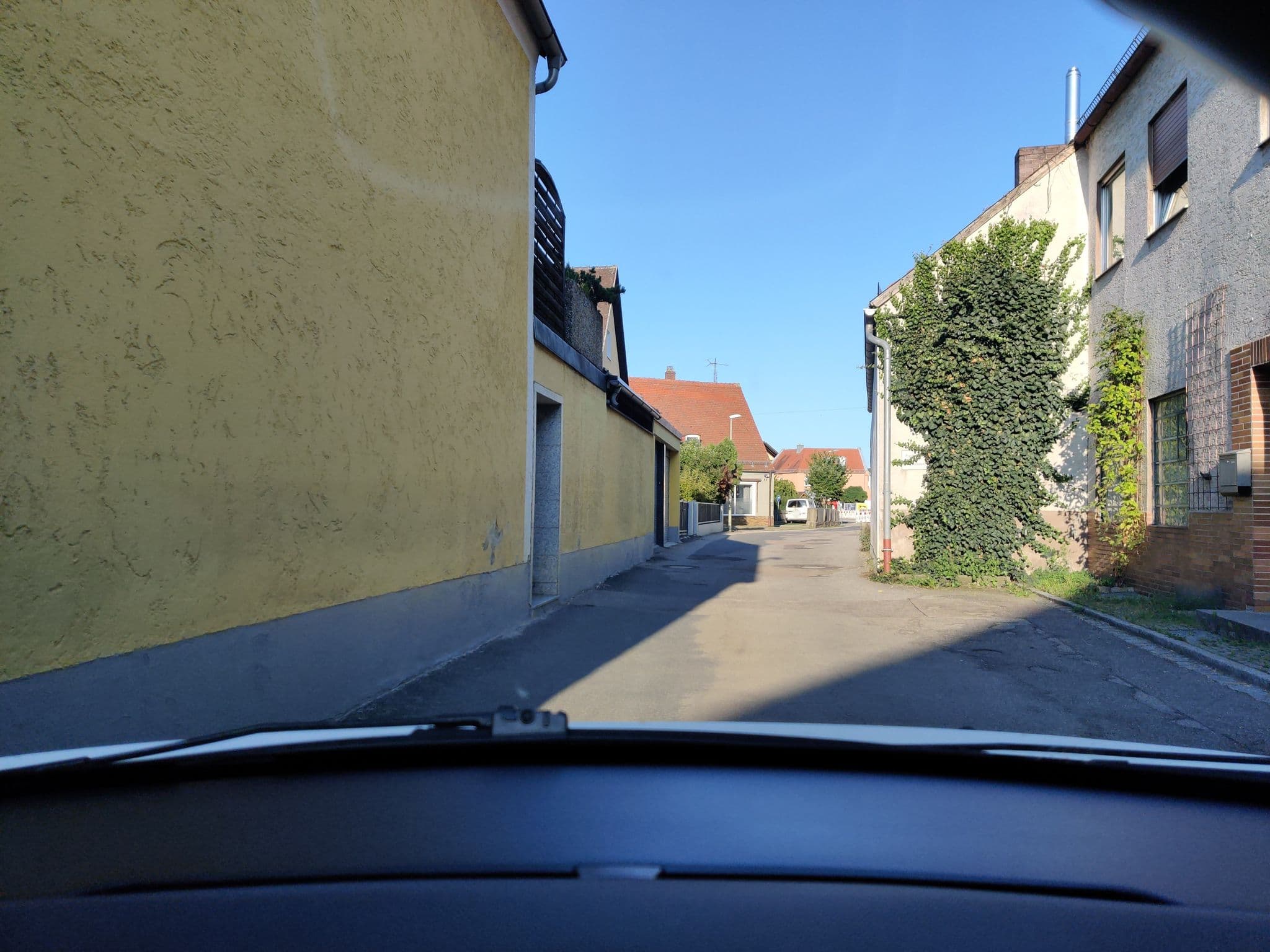 Street view near Gasthaus "Zur Krone", Nabburg — © foxconn11 (CC BY-SA · Mapillary)