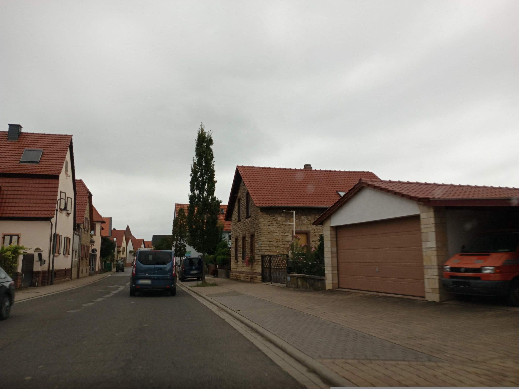 Street view near Gästehaus Brehm, Bockenheim — © atze02 (CC BY-SA · Mapillary)