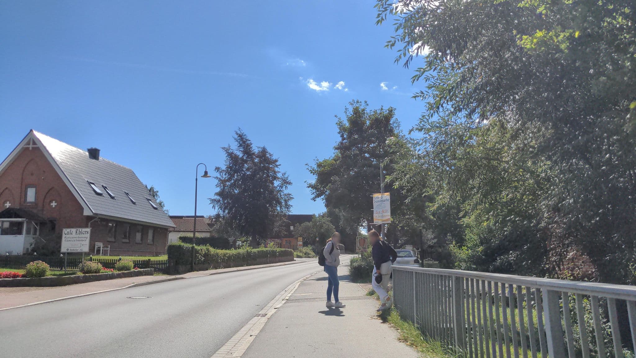 Street view near Cafe Ehlers, Kasseedorf — © rasmustravemnd (CC BY-SA · Mapillary)