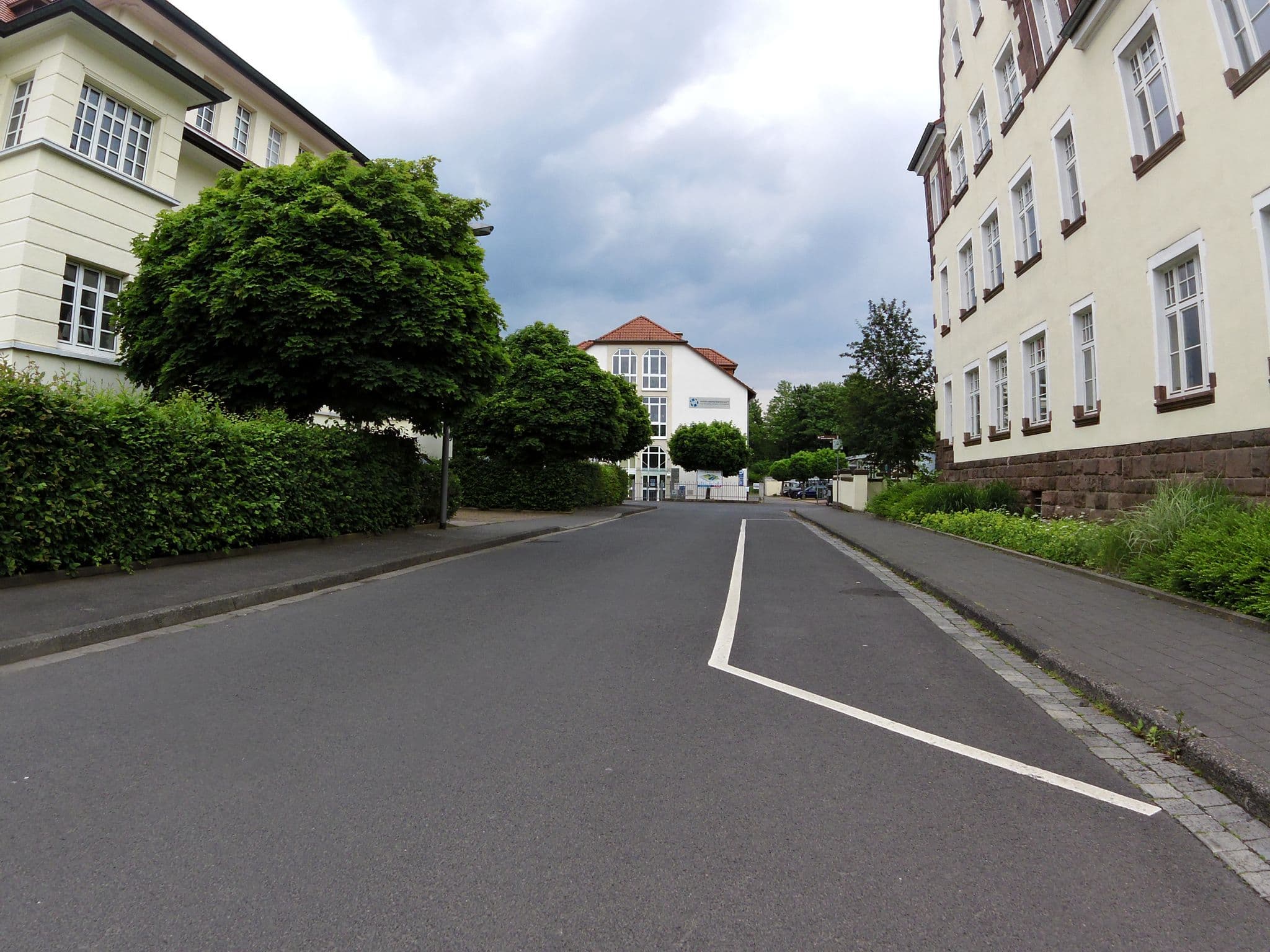 Street view near DJH Jugendherberge Bad Hersfeld, Bad Hersfeld — © zoegglmeyr1 (CC BY-SA · Mapillary)