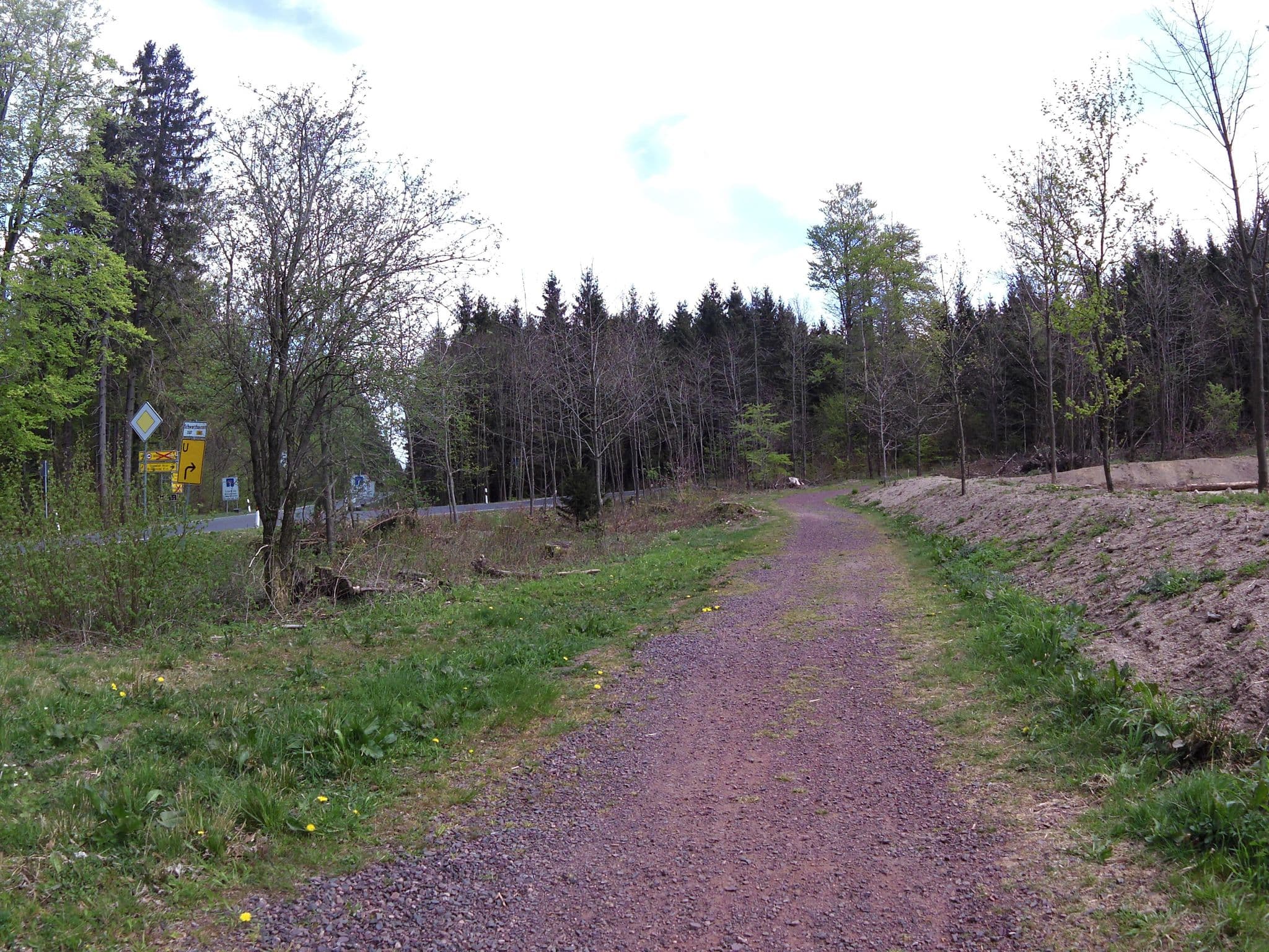 Street view near Wohnmobilstellplatz Wallfahrt, Ruhla — © zoegglmeyr1 (CC BY-SA · Mapillary)