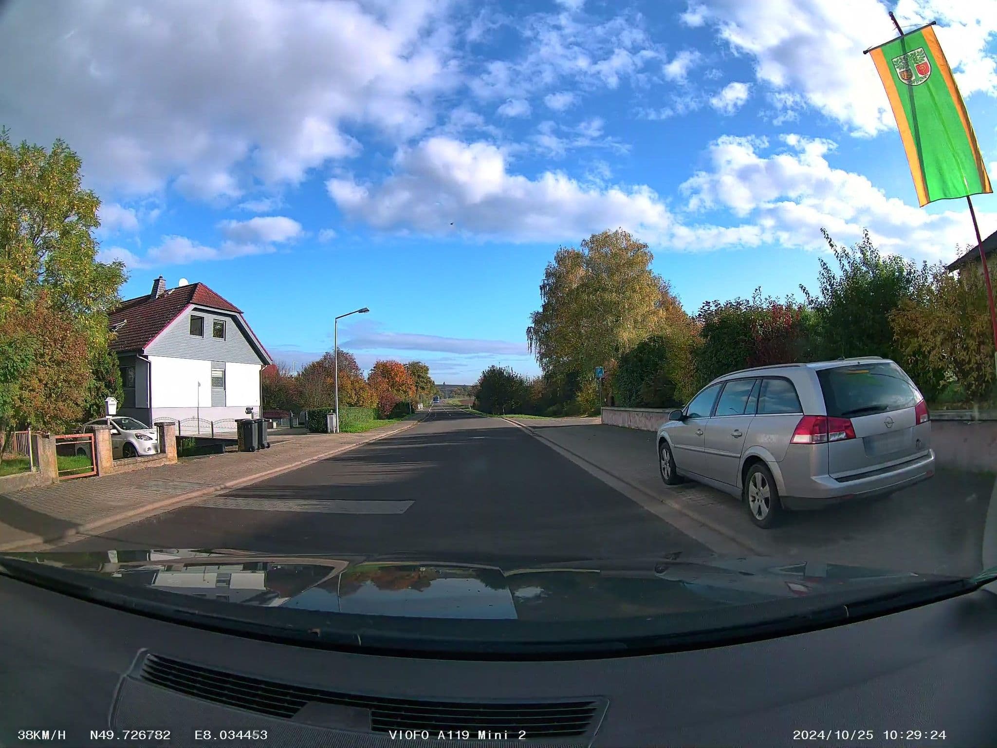 Street view near Pension Weingut Hirschhof, Erbes-Büdesheim — © soulcover (CC BY-SA · Mapillary)