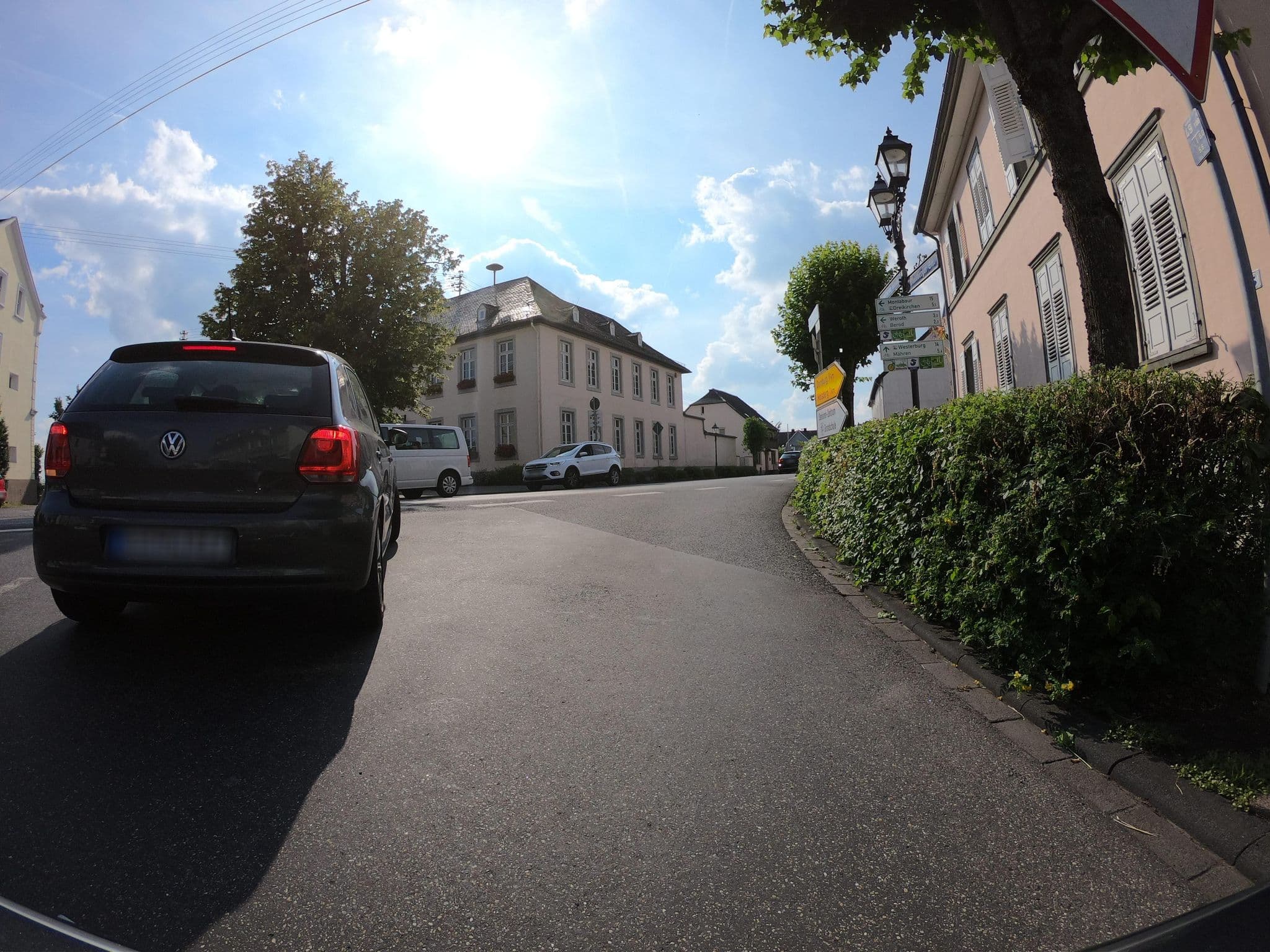 Street view near St. Hubertus, Wallmerod — © wizonede (CC BY-SA · Mapillary)