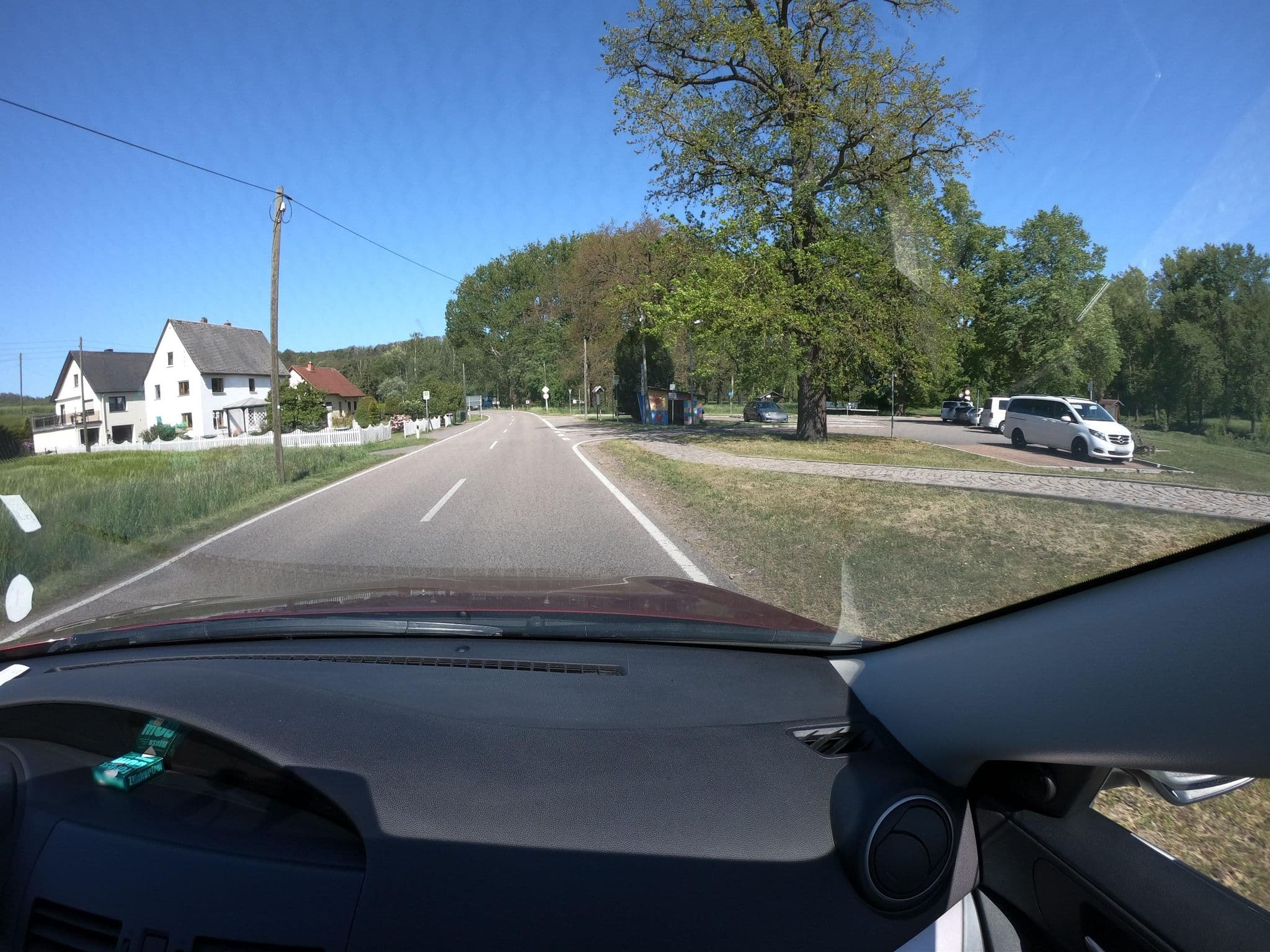 Street view near Wechselburg Wanderparkplatz, Wechselburg — © tordans (CC BY-SA · Mapillary)