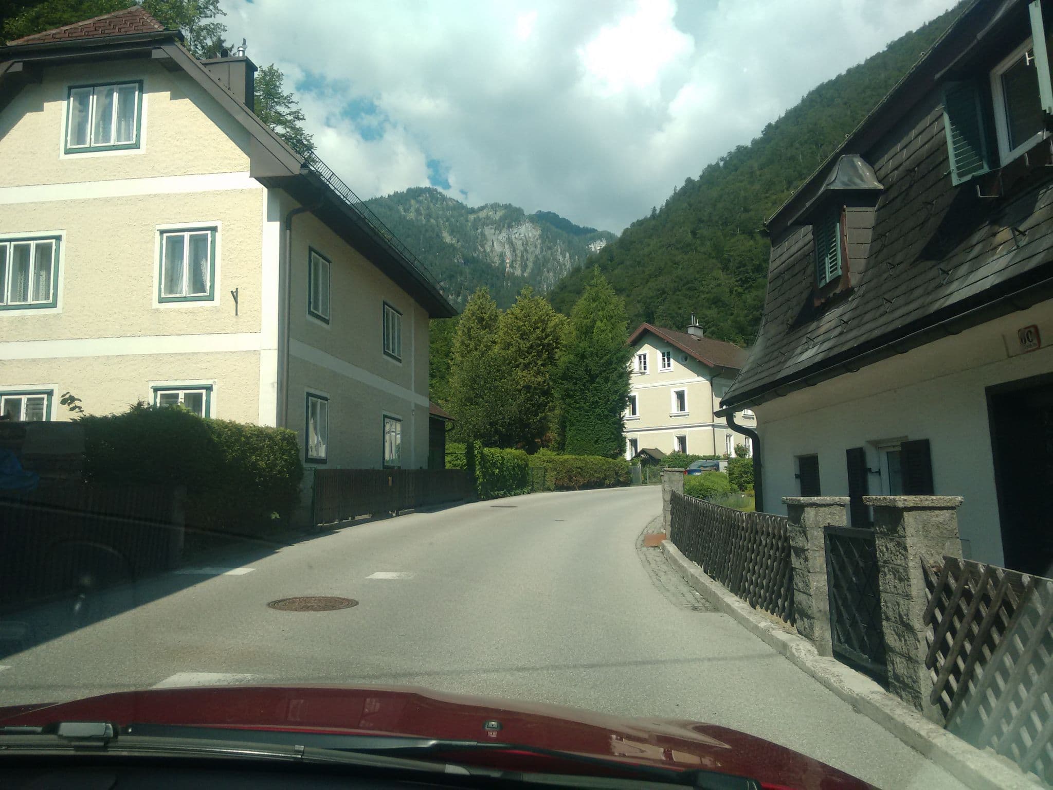 Street view near Katzerhaus Ebensee, Ebensee — © gzin (CC BY-SA · Mapillary)