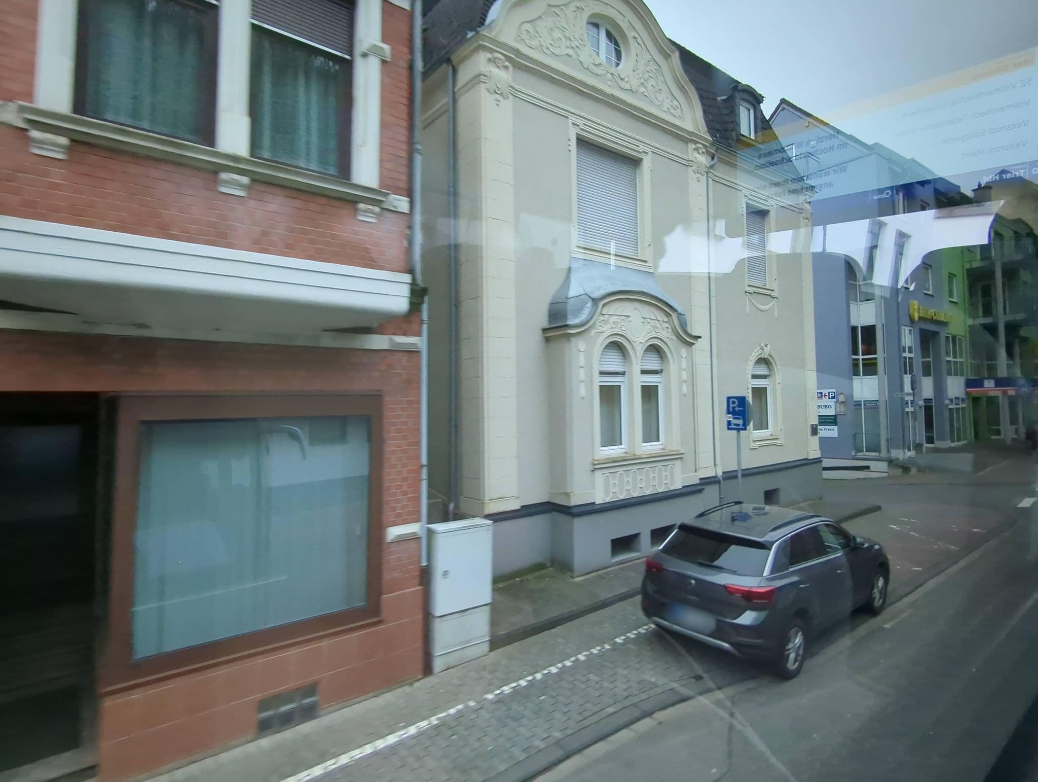 Street view near Edelstein-Hotel, Idar-Oberstein — © miguel_andrade (CC BY-SA · Mapillary)