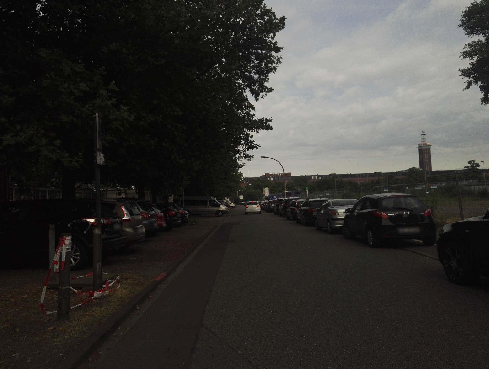 Street view near Motel One Köln-Messe, Deutz — © aceini (CC BY-SA · Mapillary)